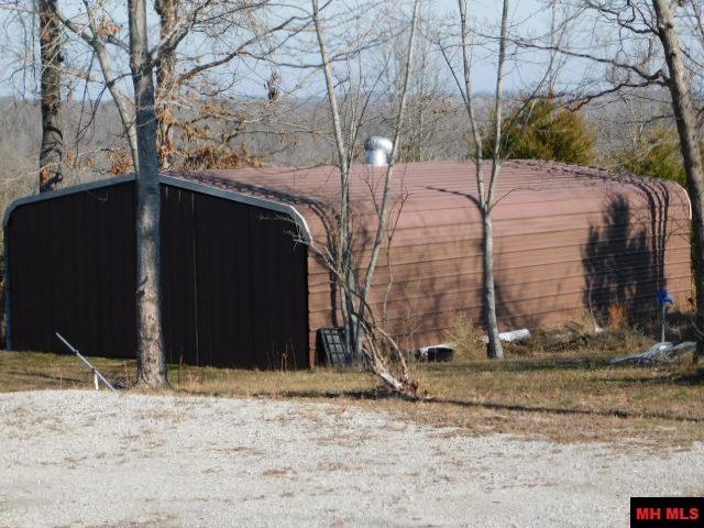 1944 Woods Point Road