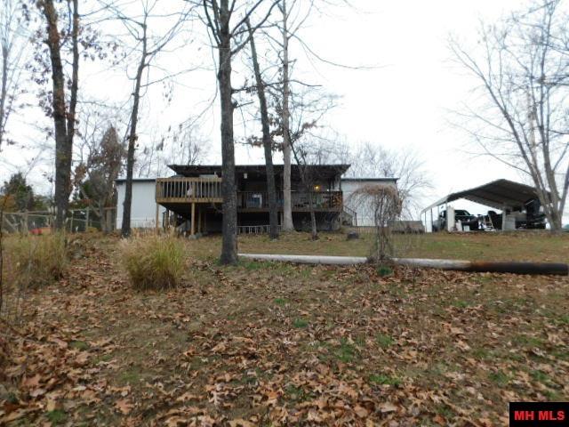 1944 Woods Point Road