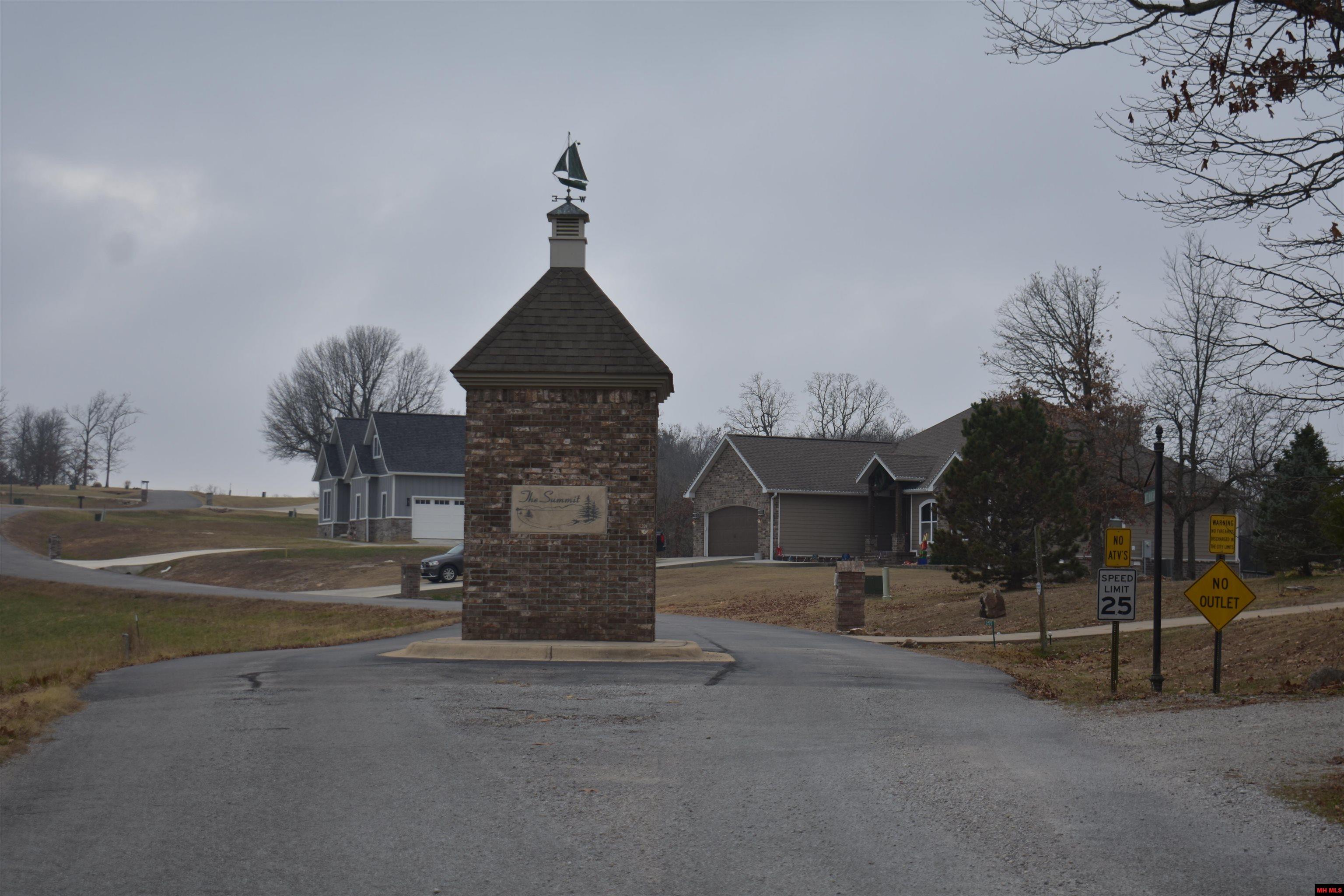 010-11219-038 Swiss Alps Lane