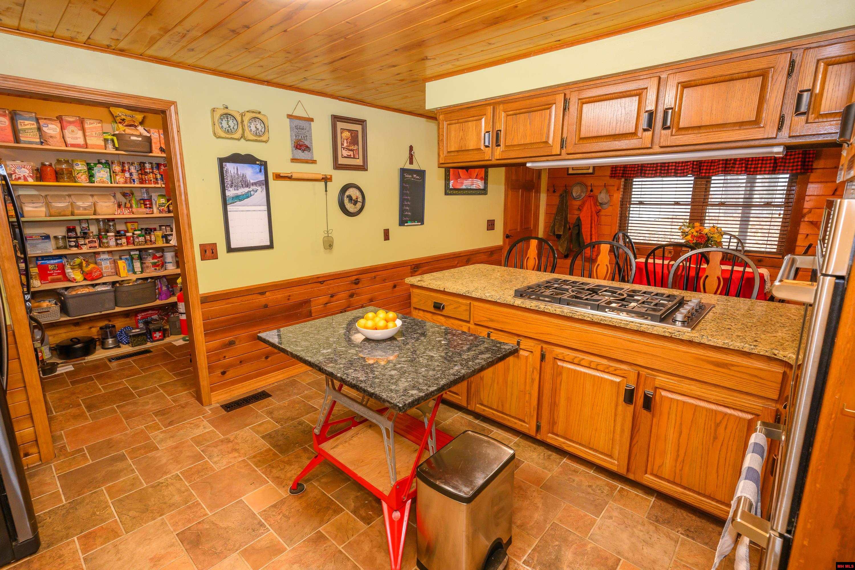 899 HIGH COUNTRY LANE Mountain Home, AR