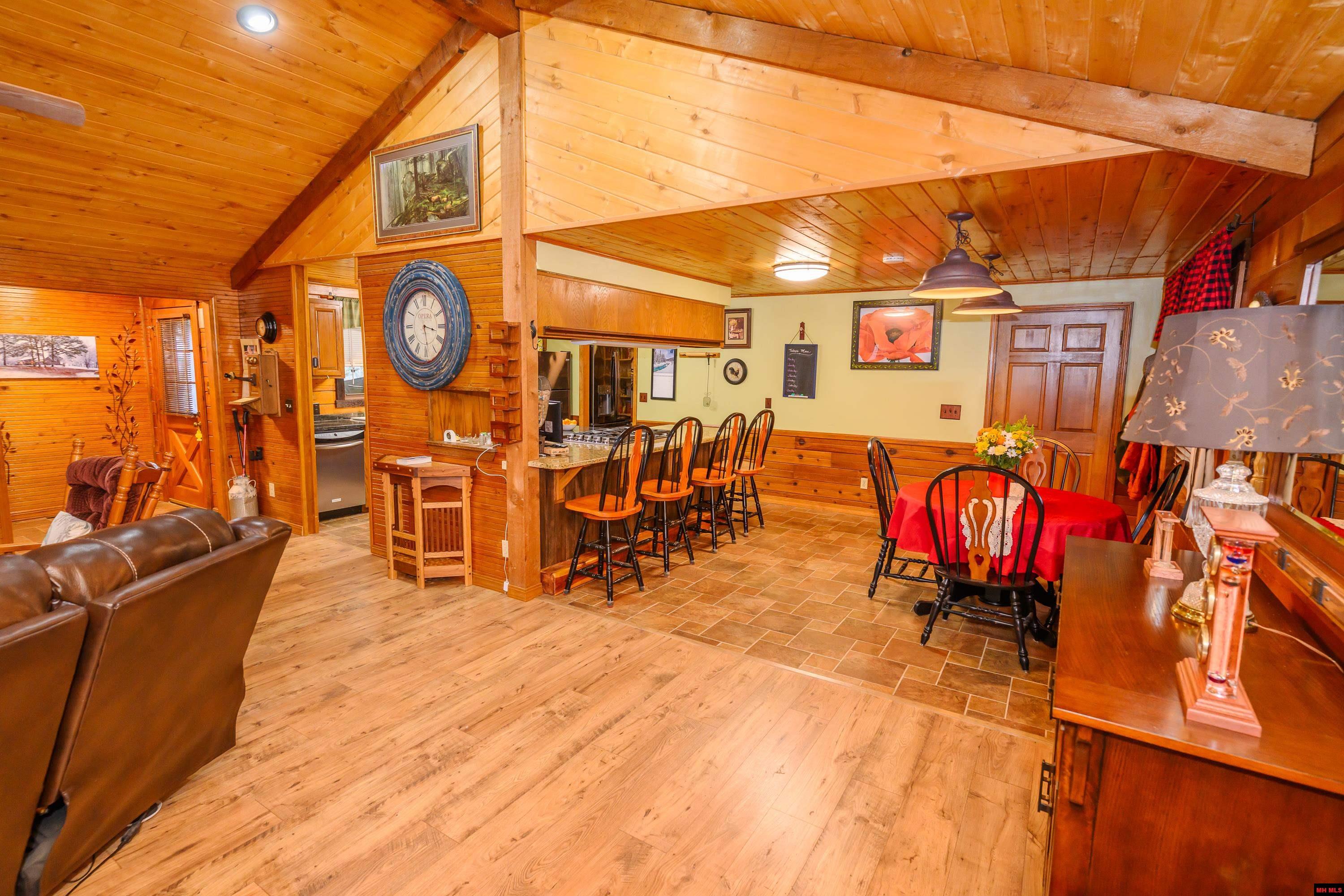 899 HIGH COUNTRY LANE Mountain Home, AR