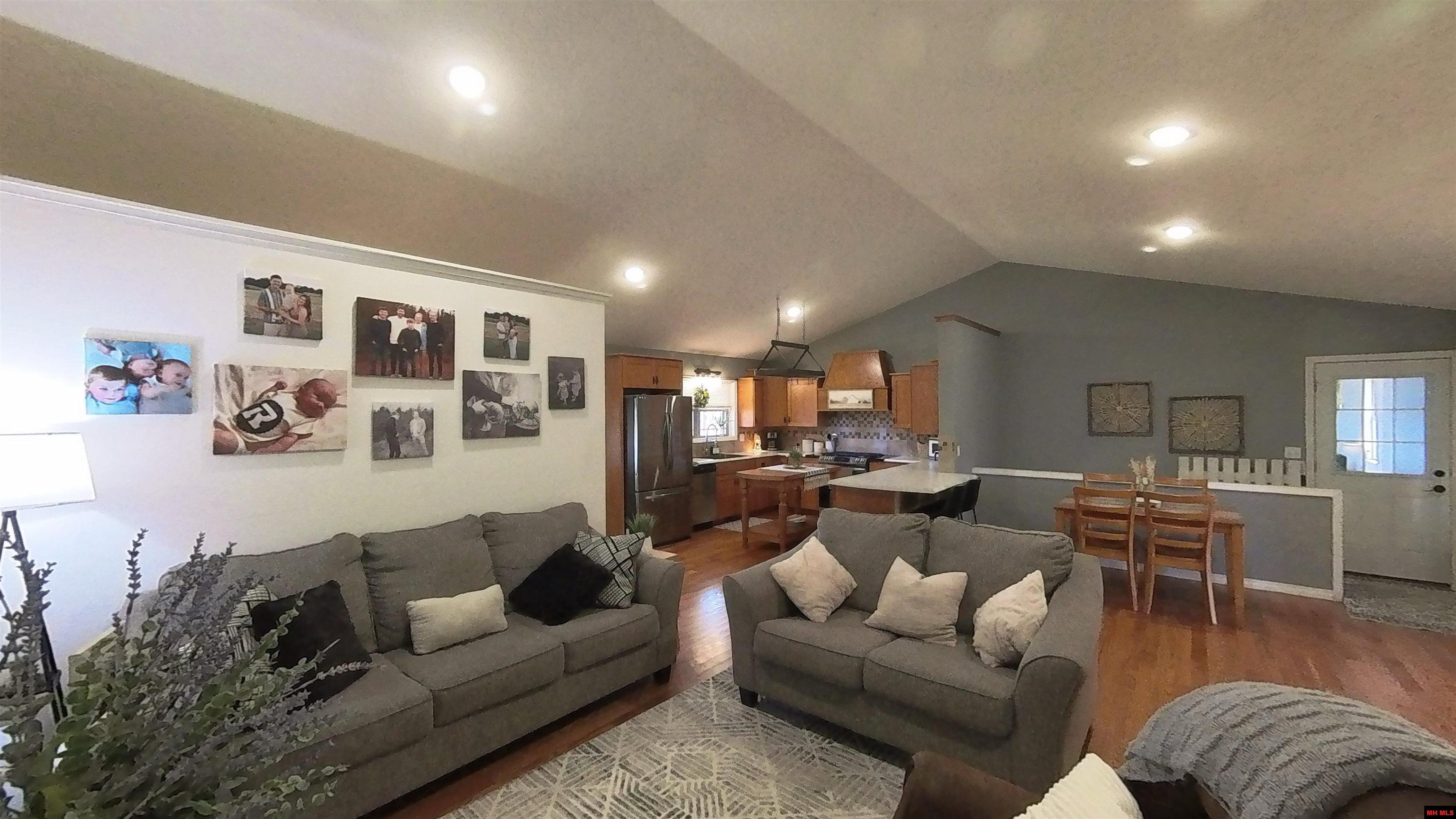 1278 Fox Circle Drive