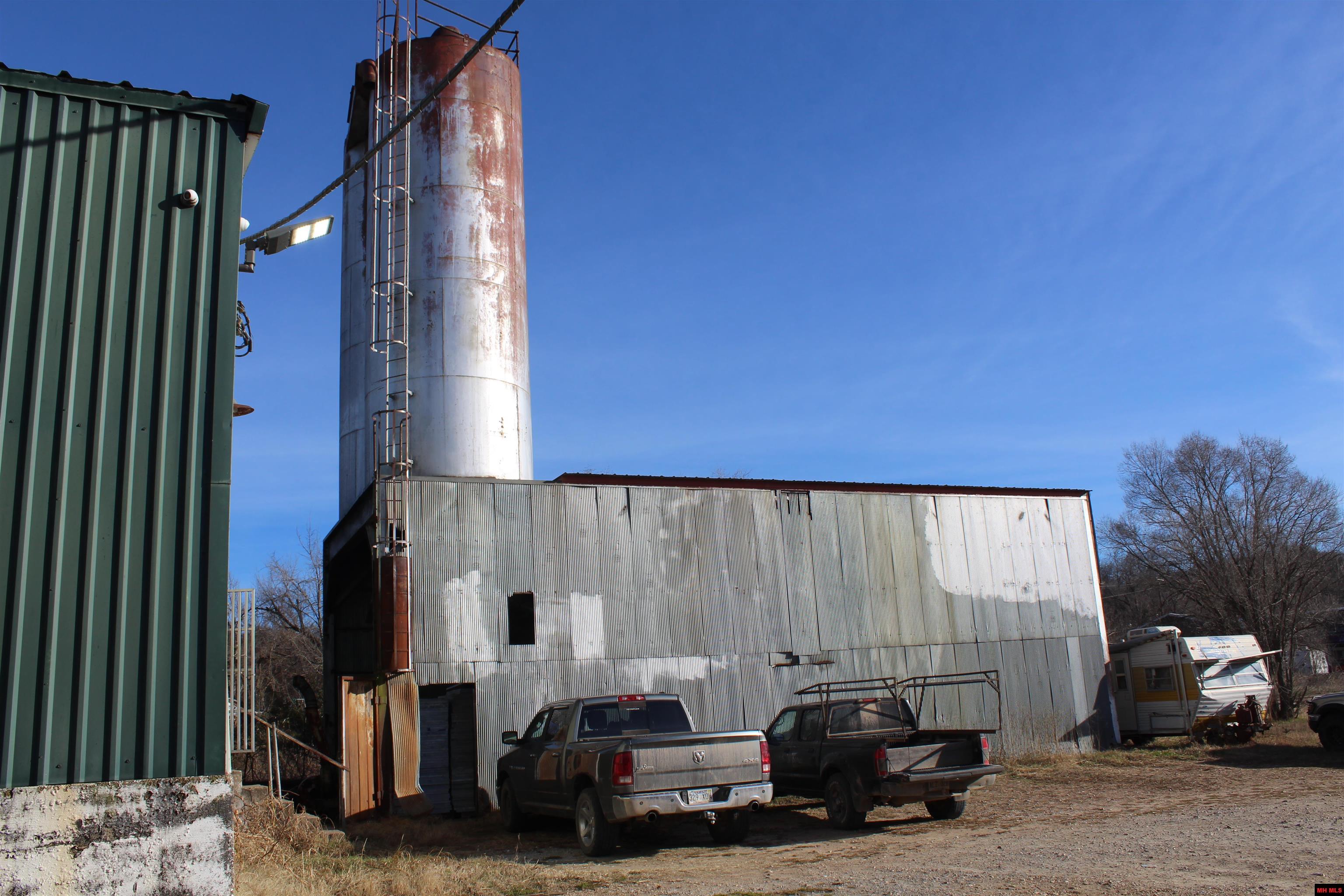 602 & 650 Foster Street