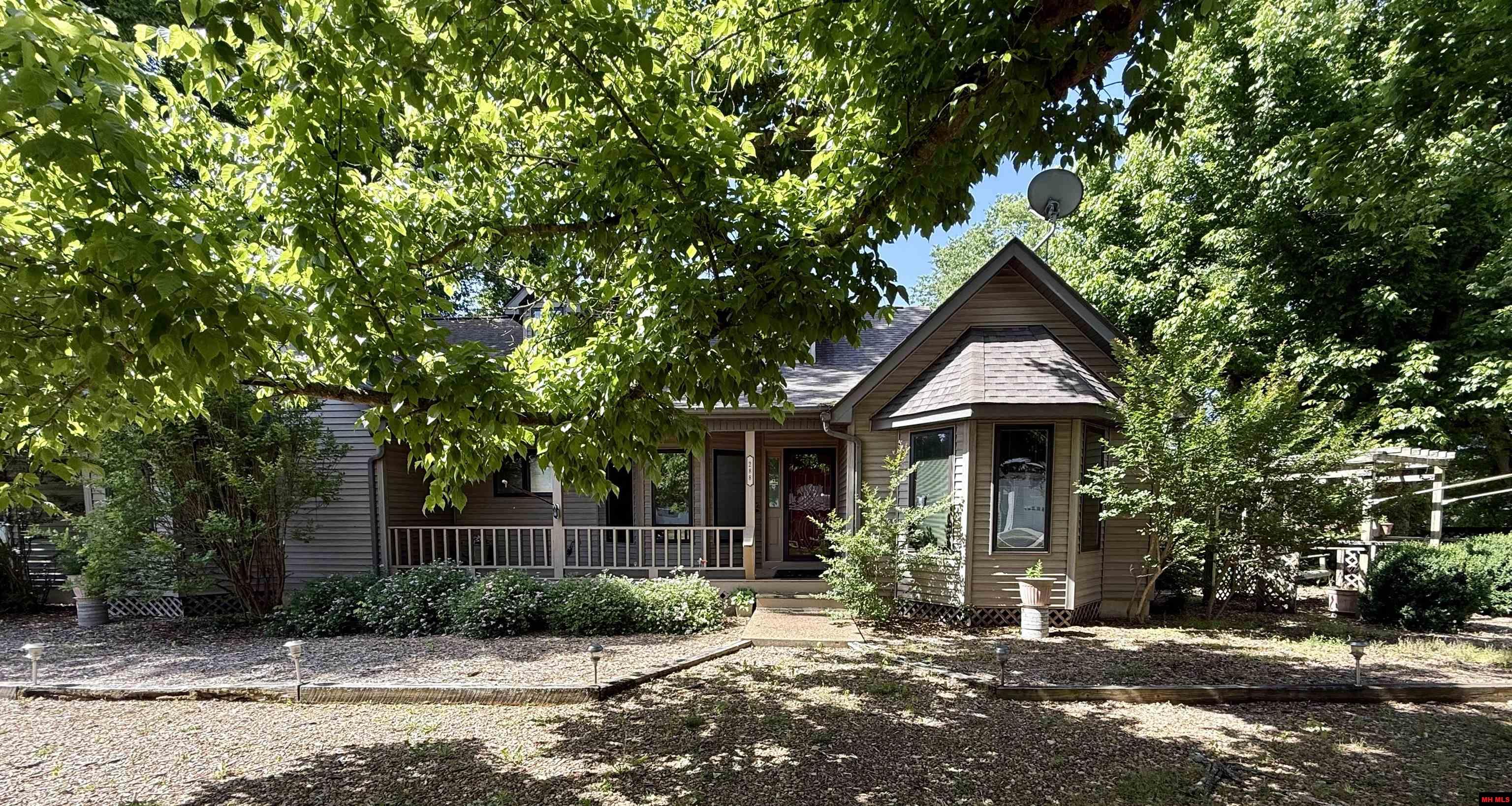 288 Valley Airport Drive