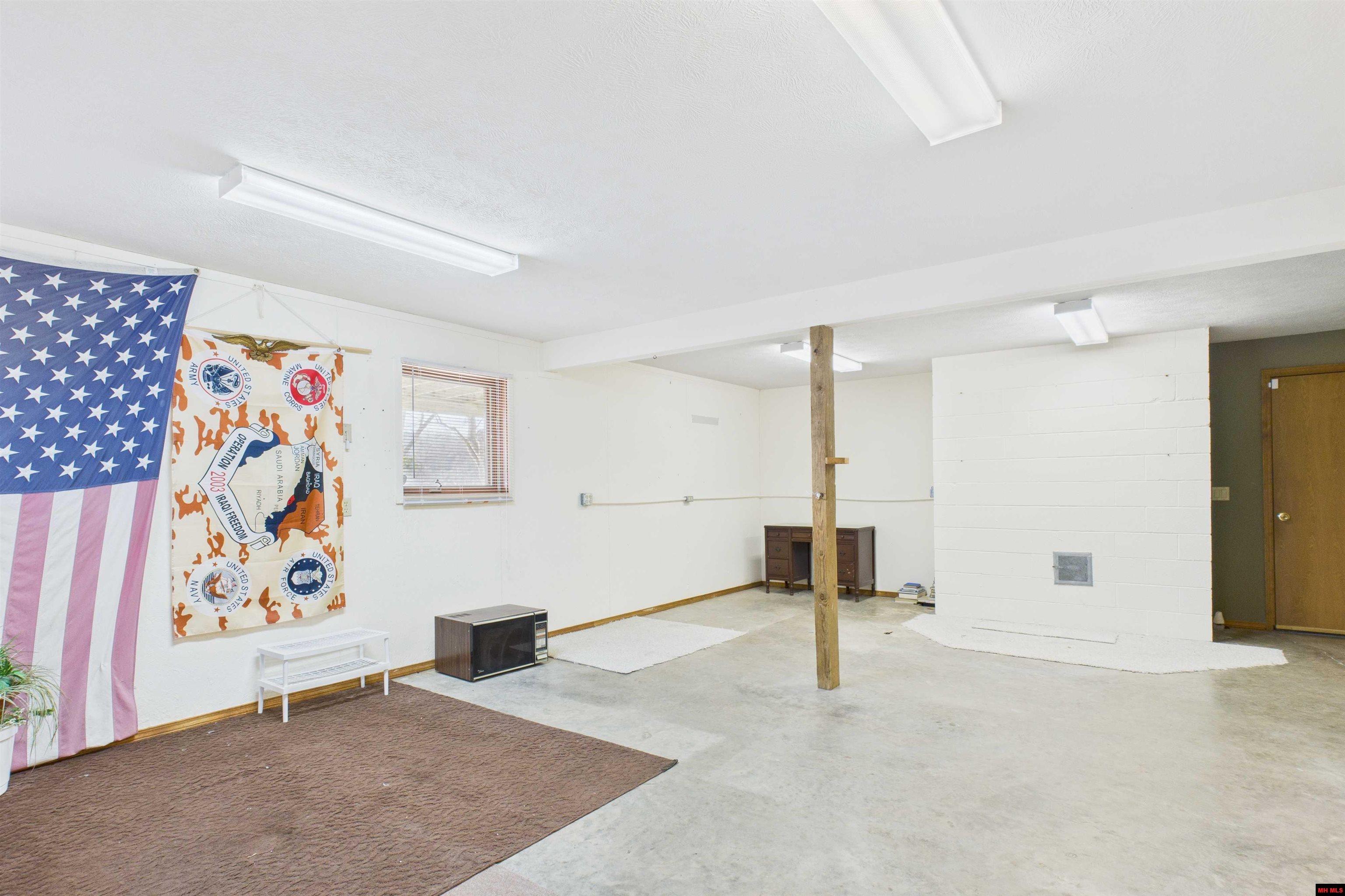 288 Valley Airport Drive