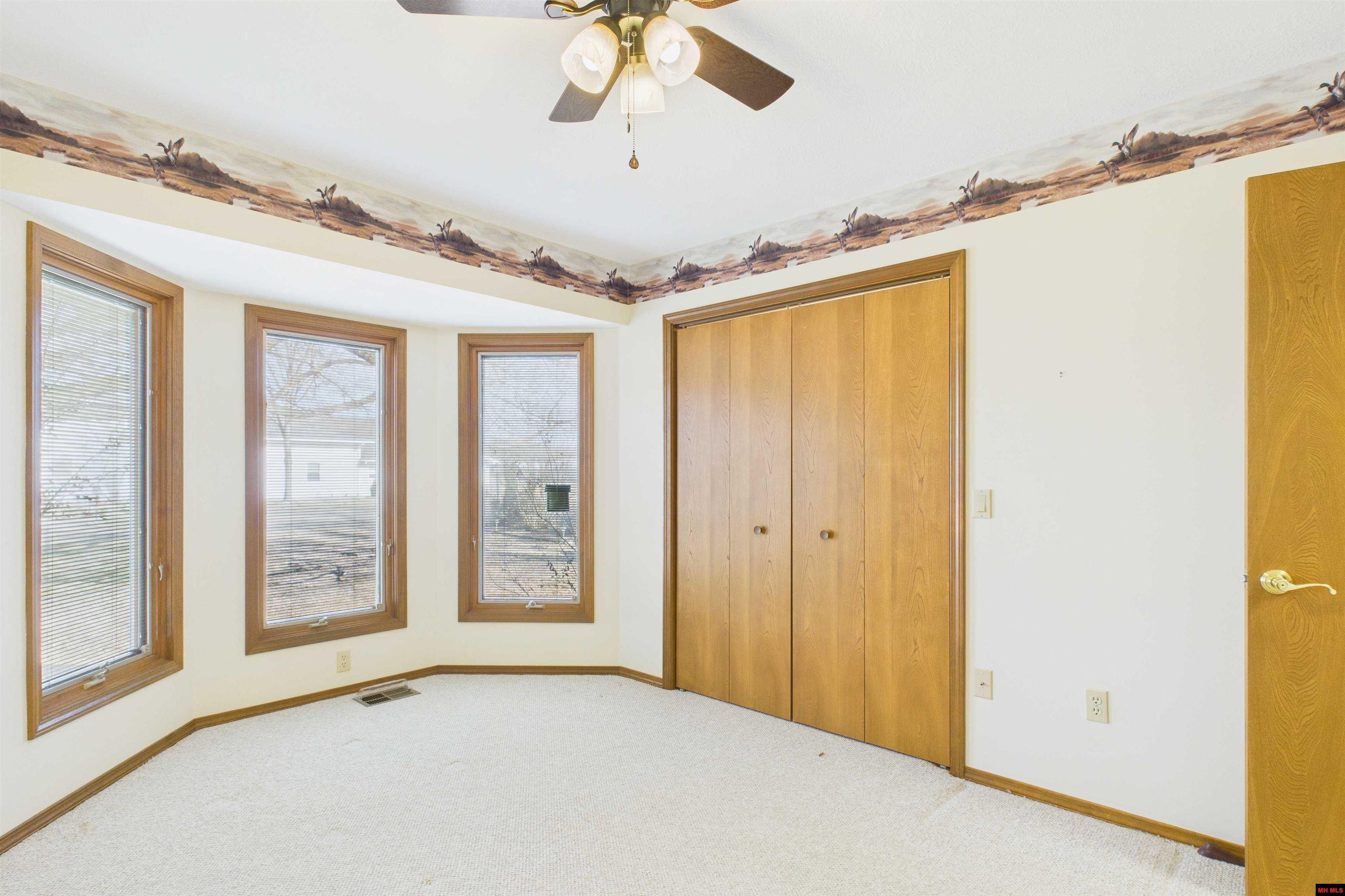 288 Valley Airport Drive