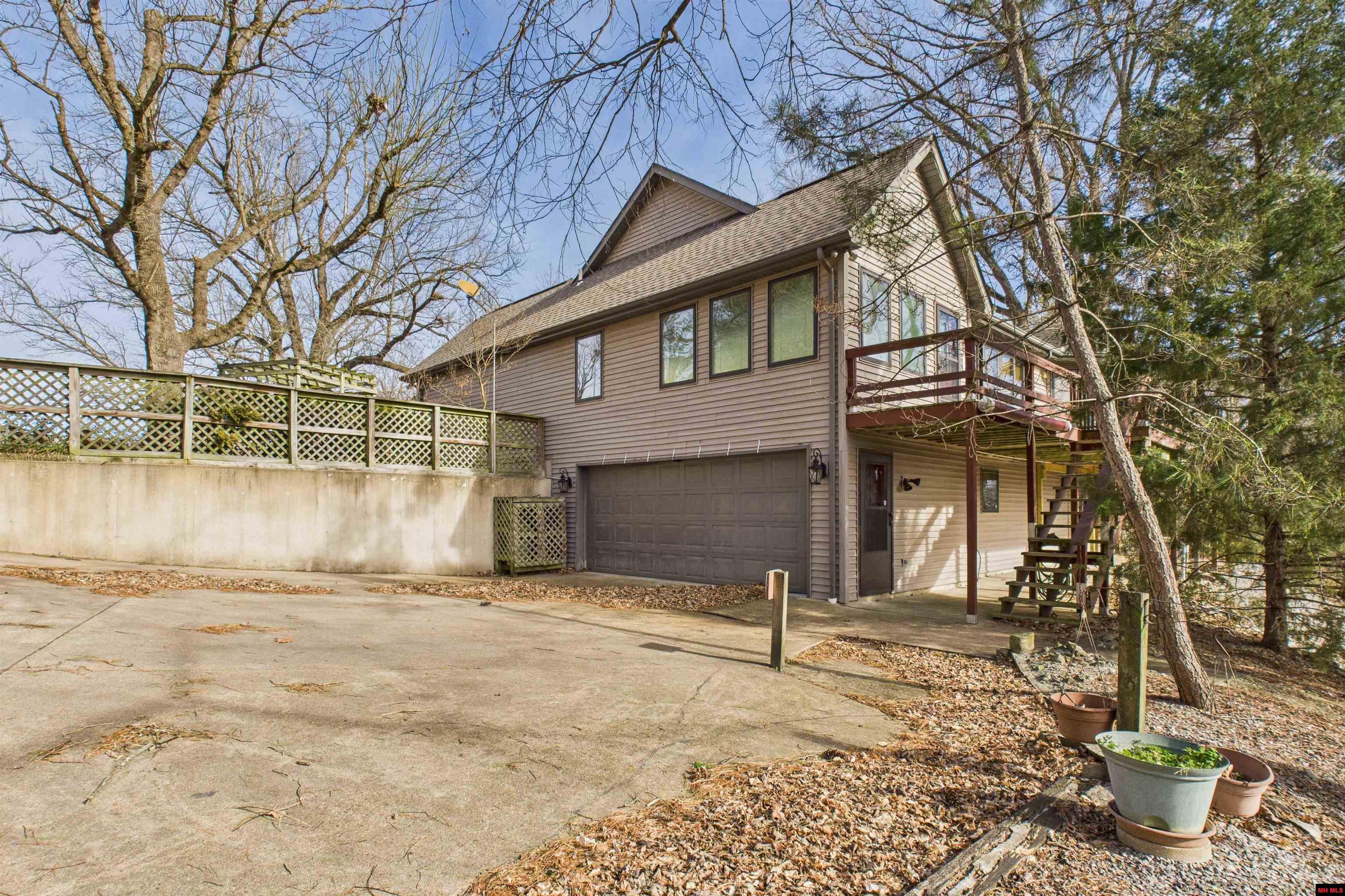 288 Valley Airport Drive