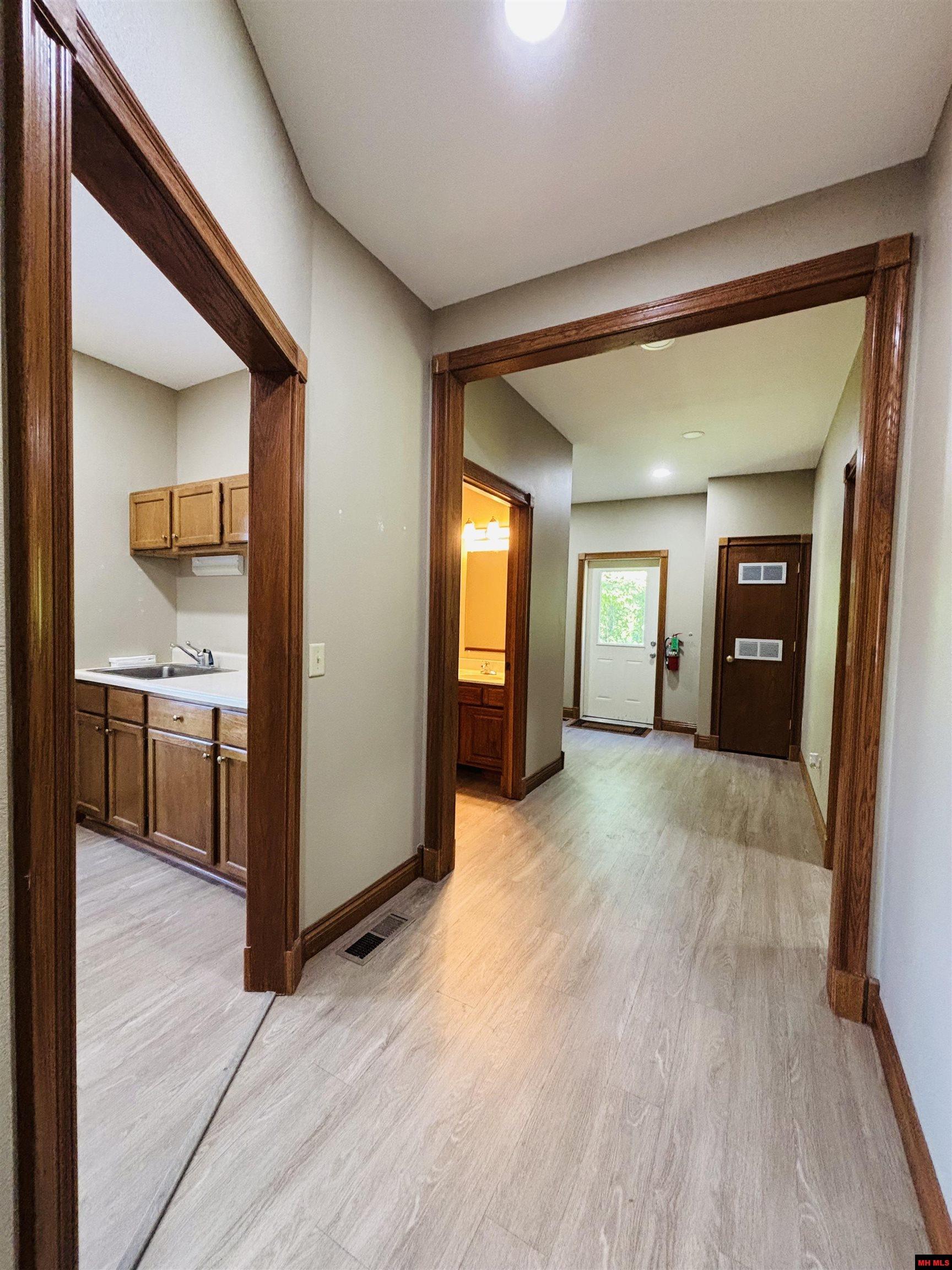 1629 HARDING BOULEVARD Cotter, AR