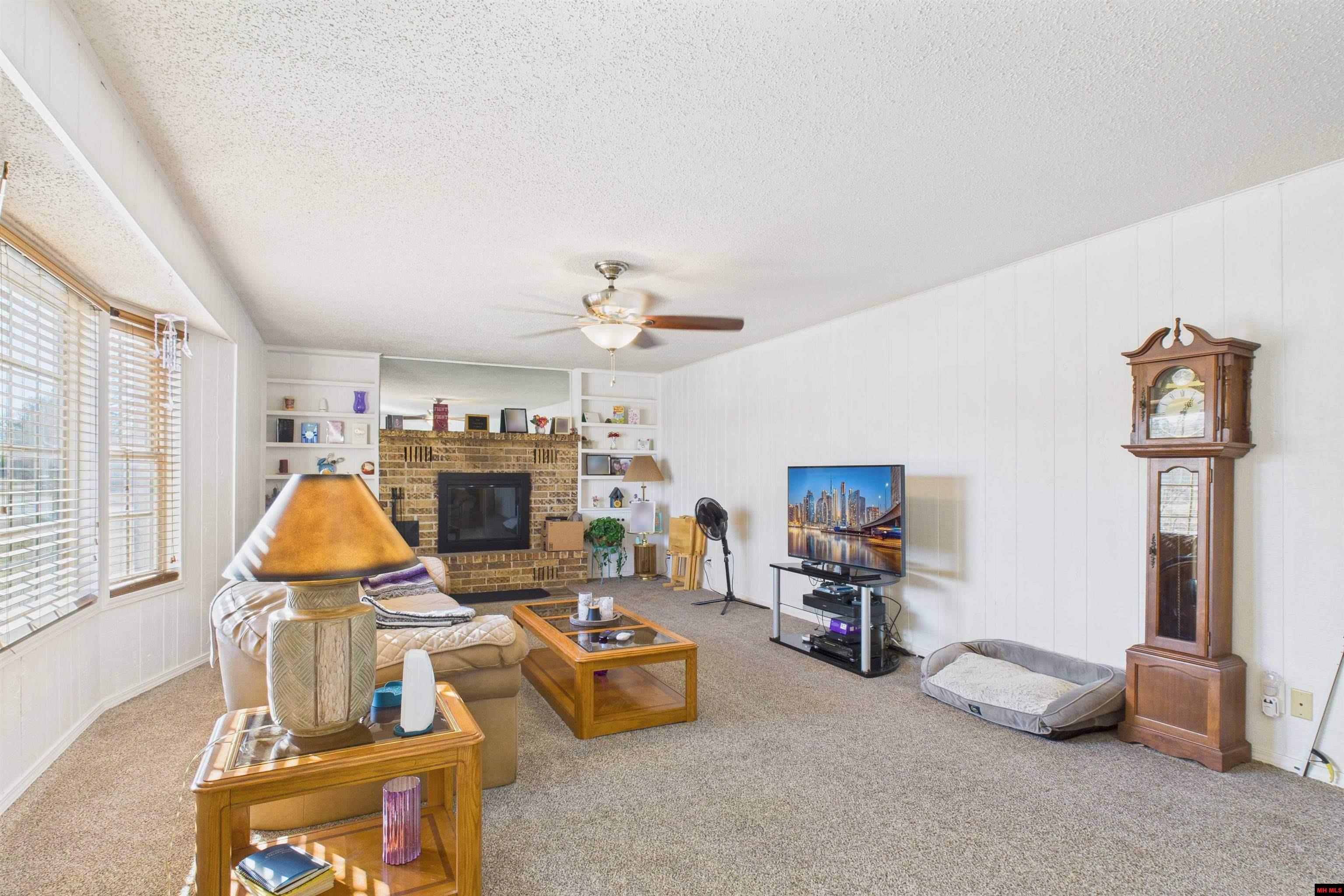 1019 Buzzard Roost Cutoff