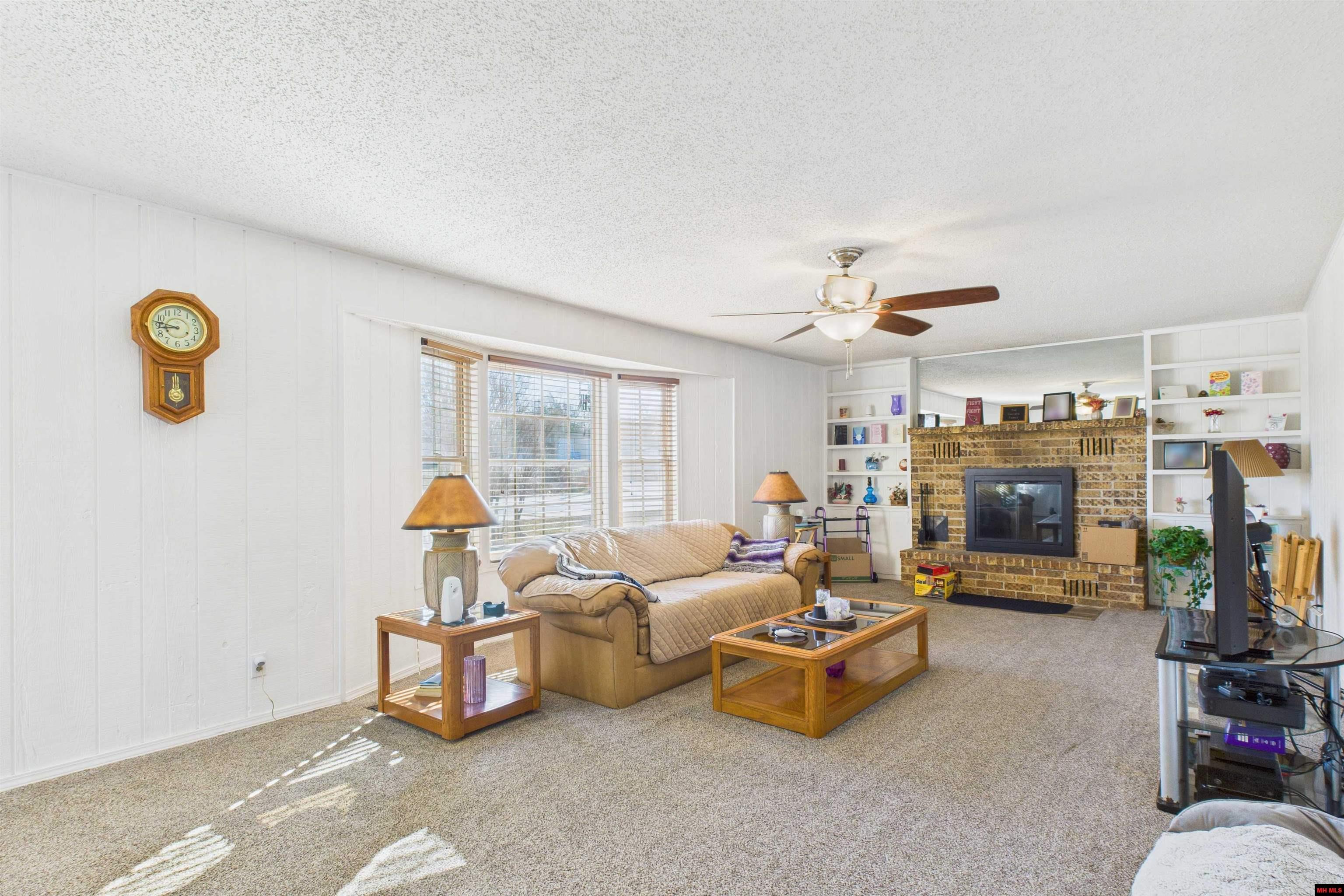 1019 Buzzard Roost Cutoff