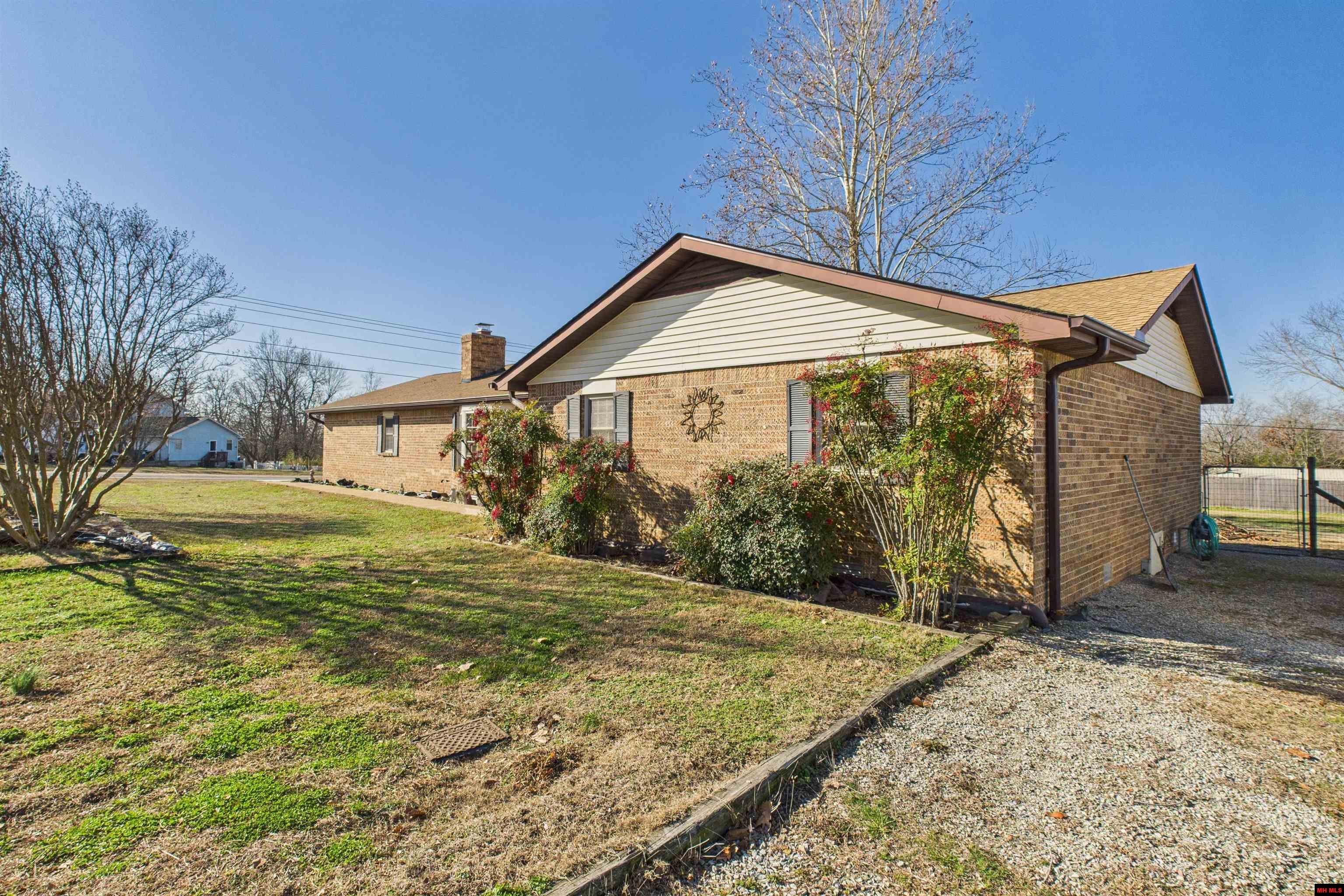 1019 Buzzard Roost Cutoff