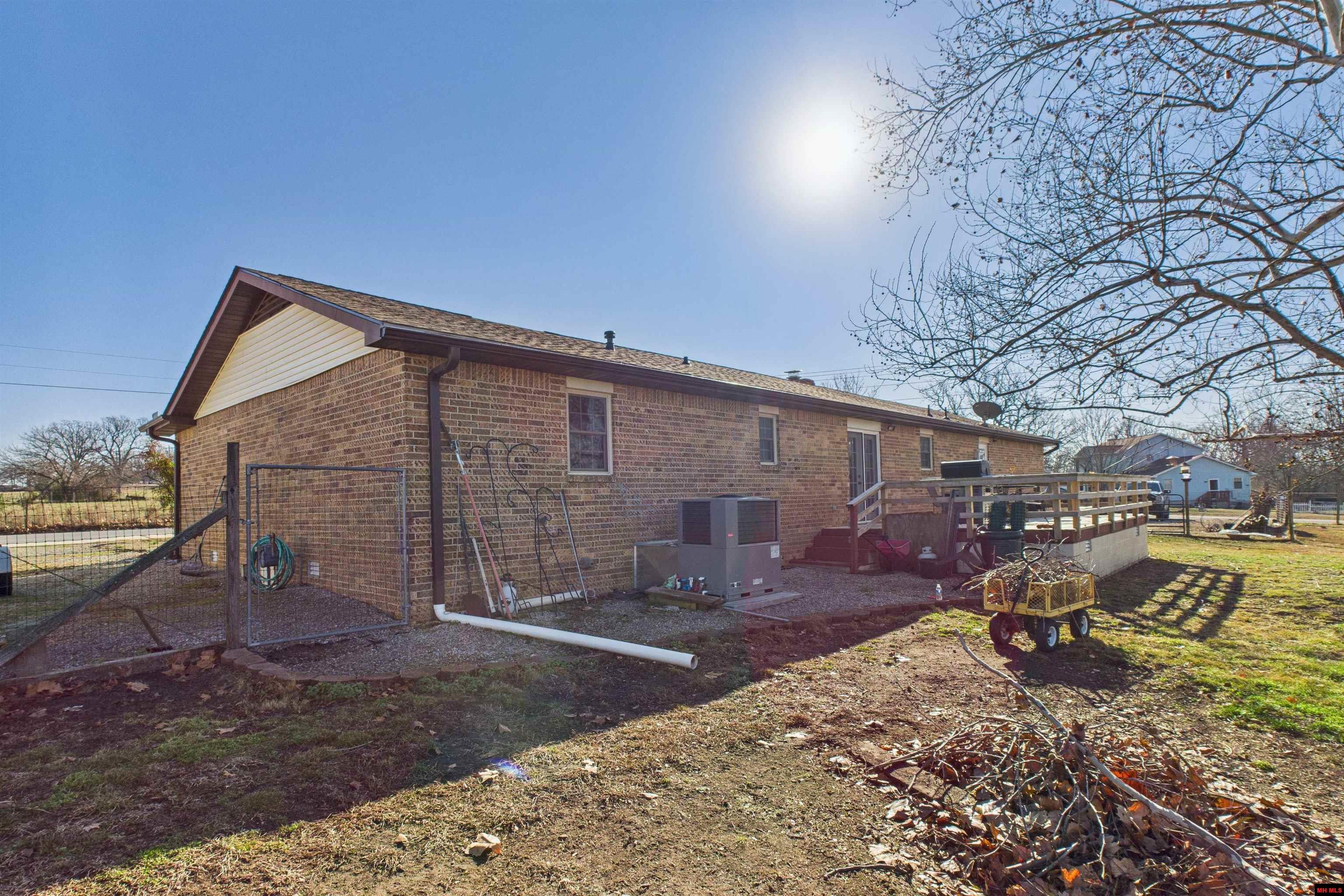 1019 Buzzard Roost Cutoff