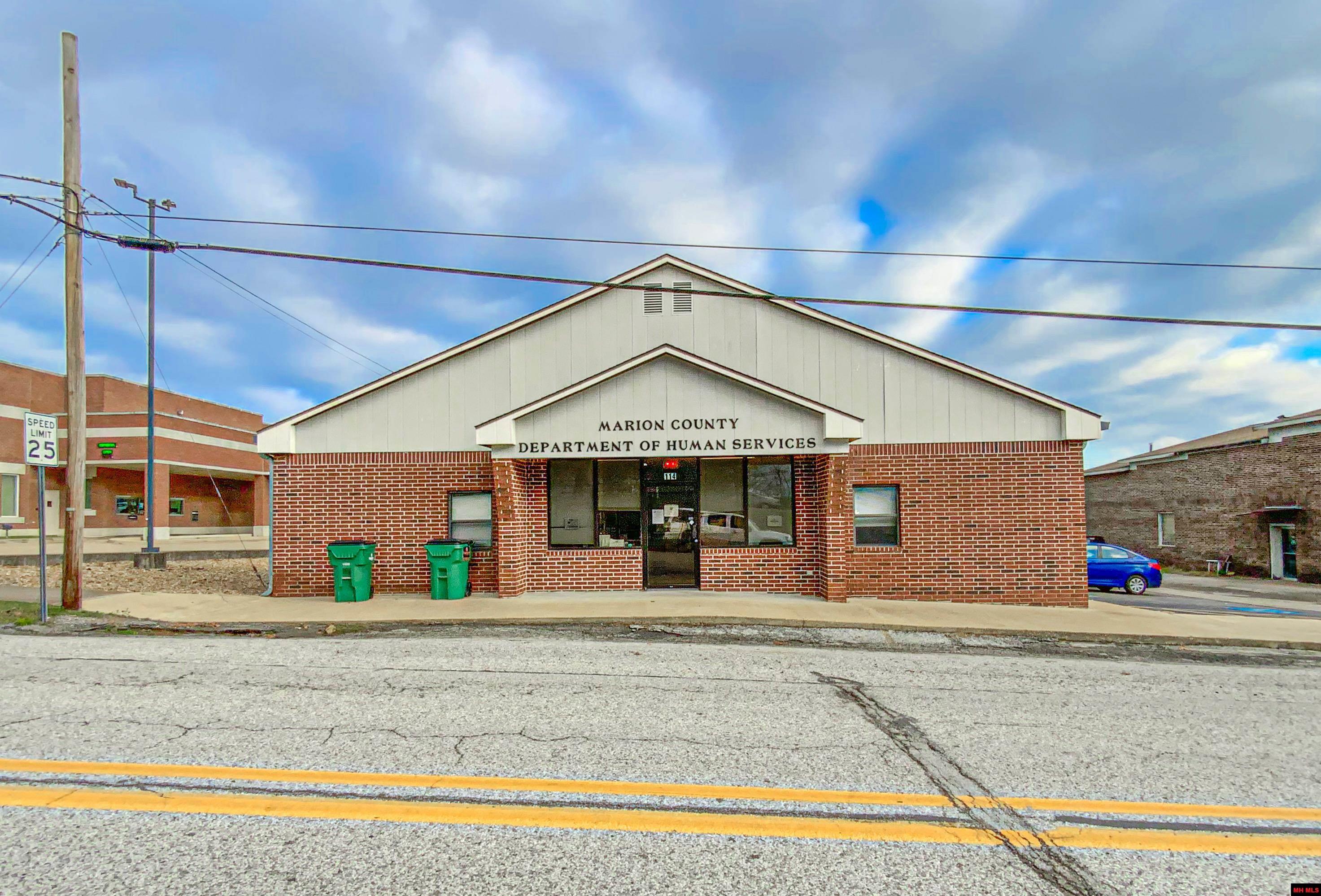 114 E OLD MAIN STREET, Yellville, AR