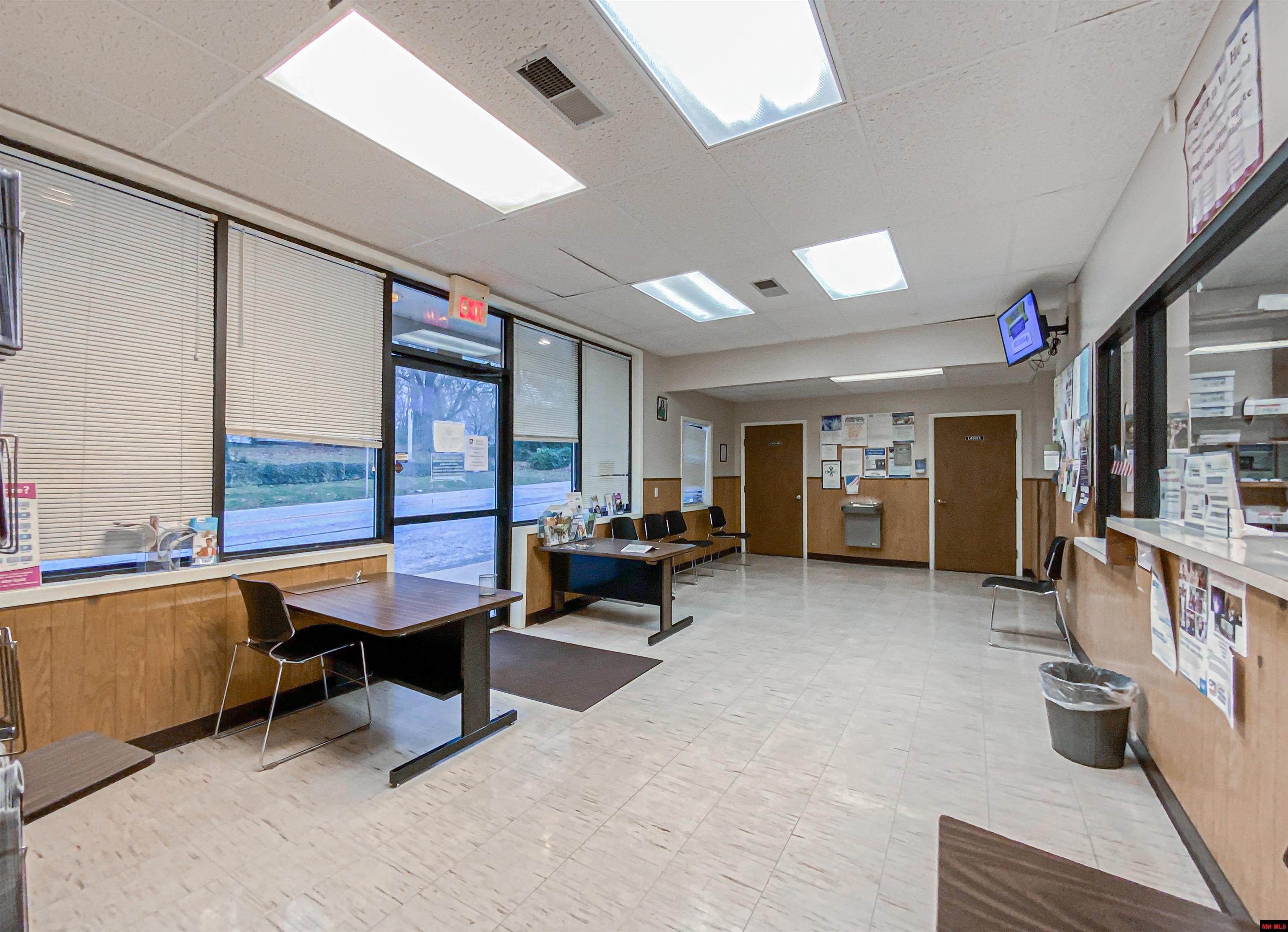 114 E OLD MAIN STREET Yellville, AR