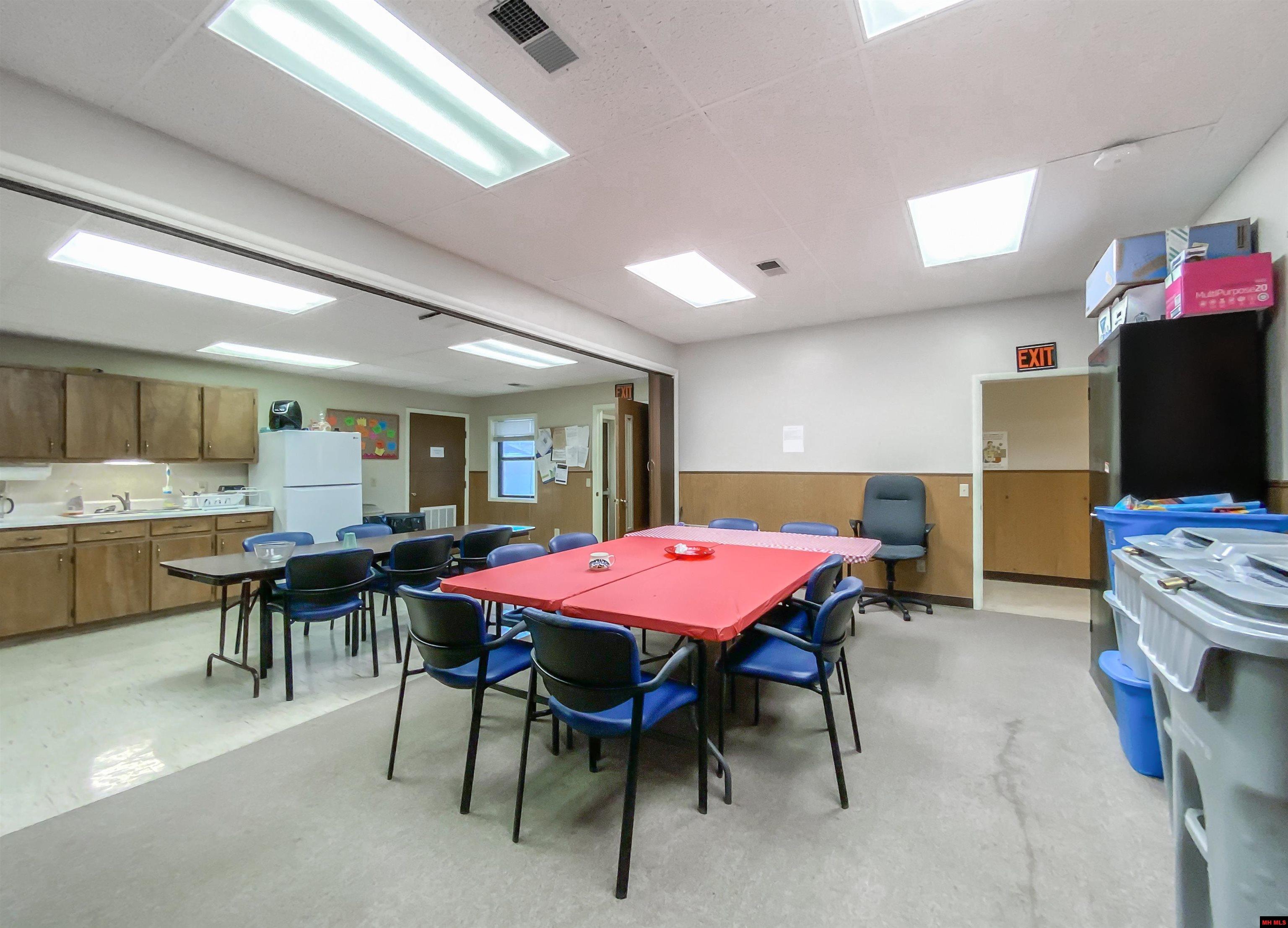 114 E OLD MAIN STREET Yellville, AR