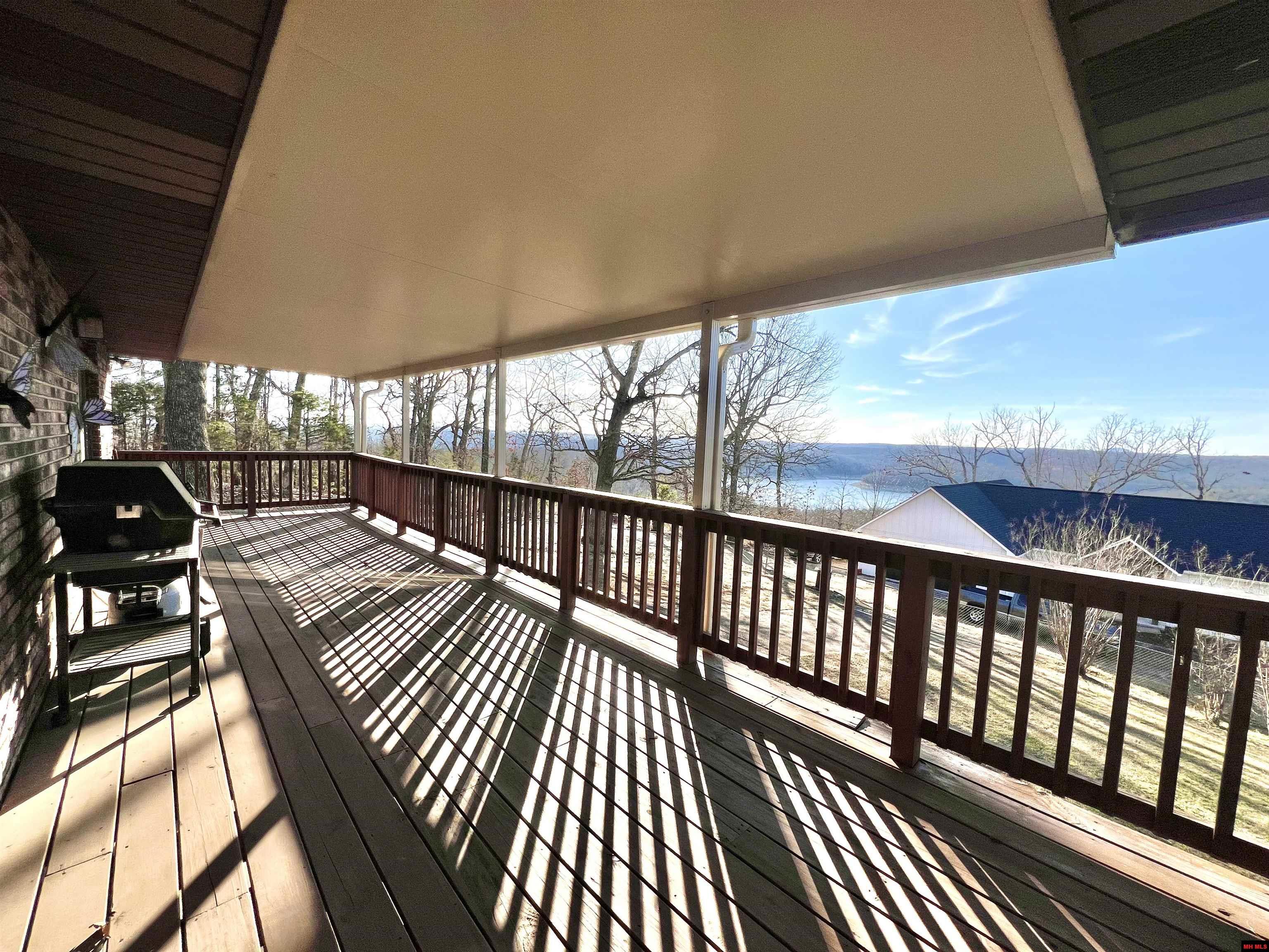 1285 Robinson Point Road