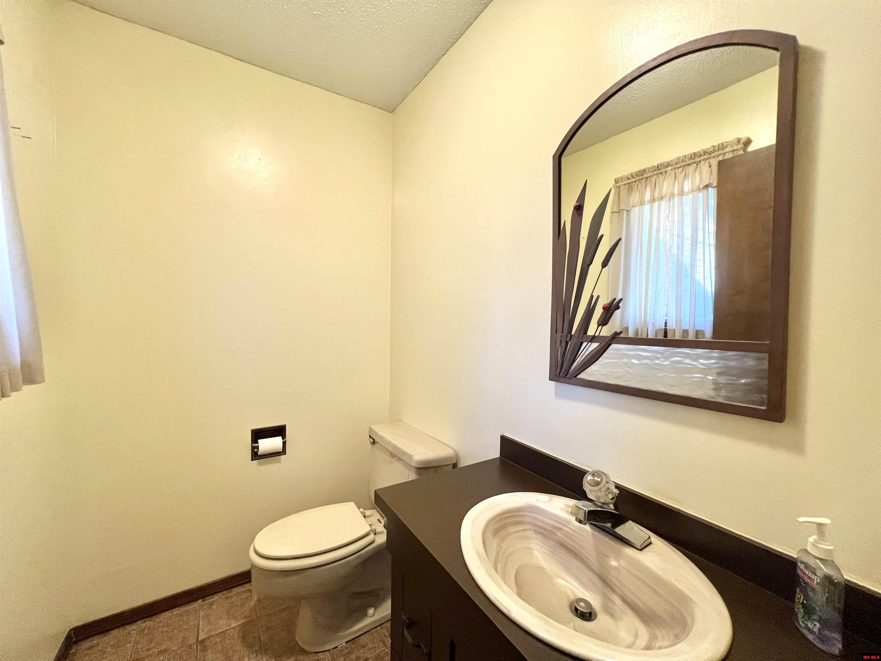 1285 Robinson Point Road