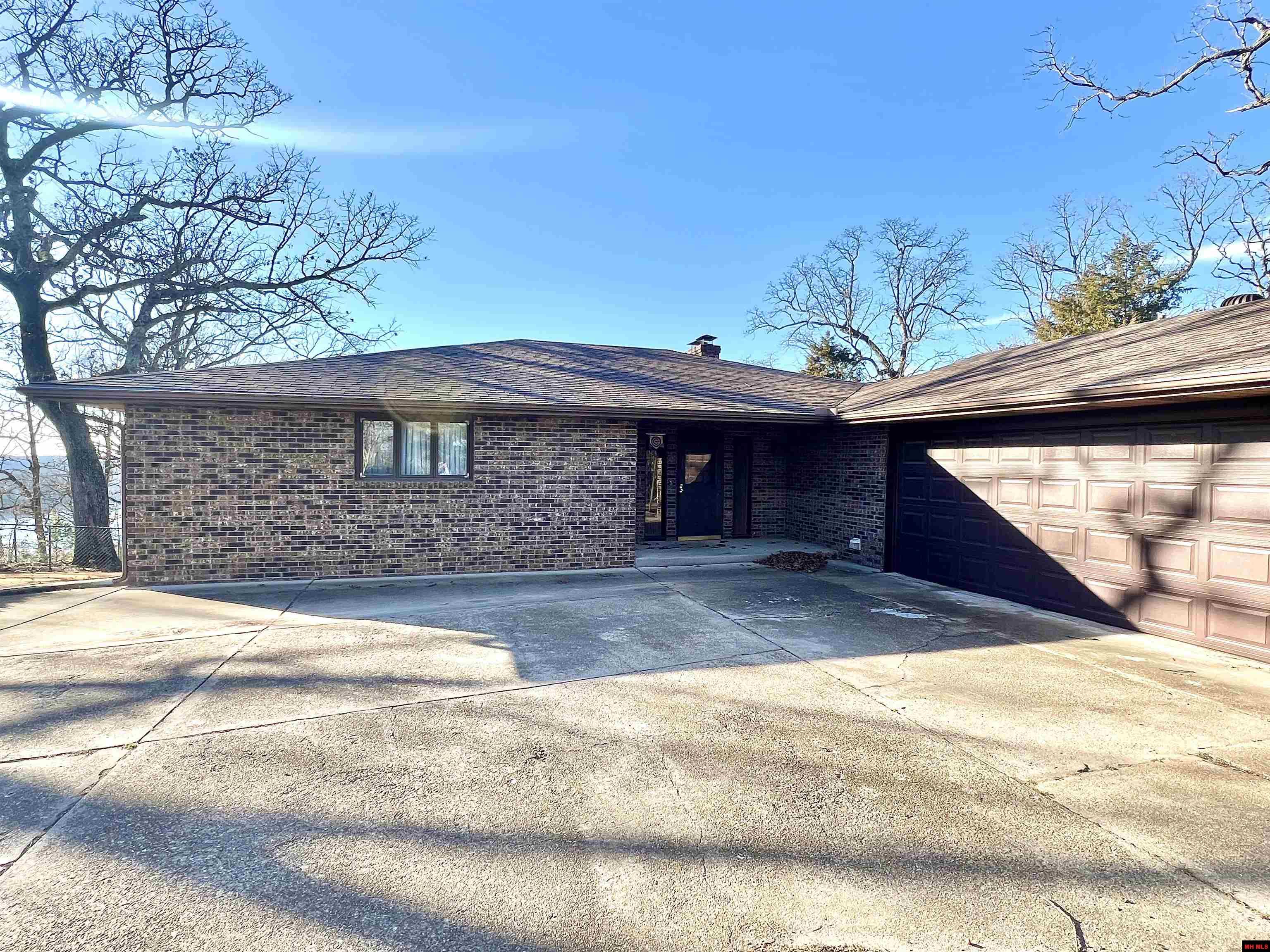 1285 Robinson Point Road