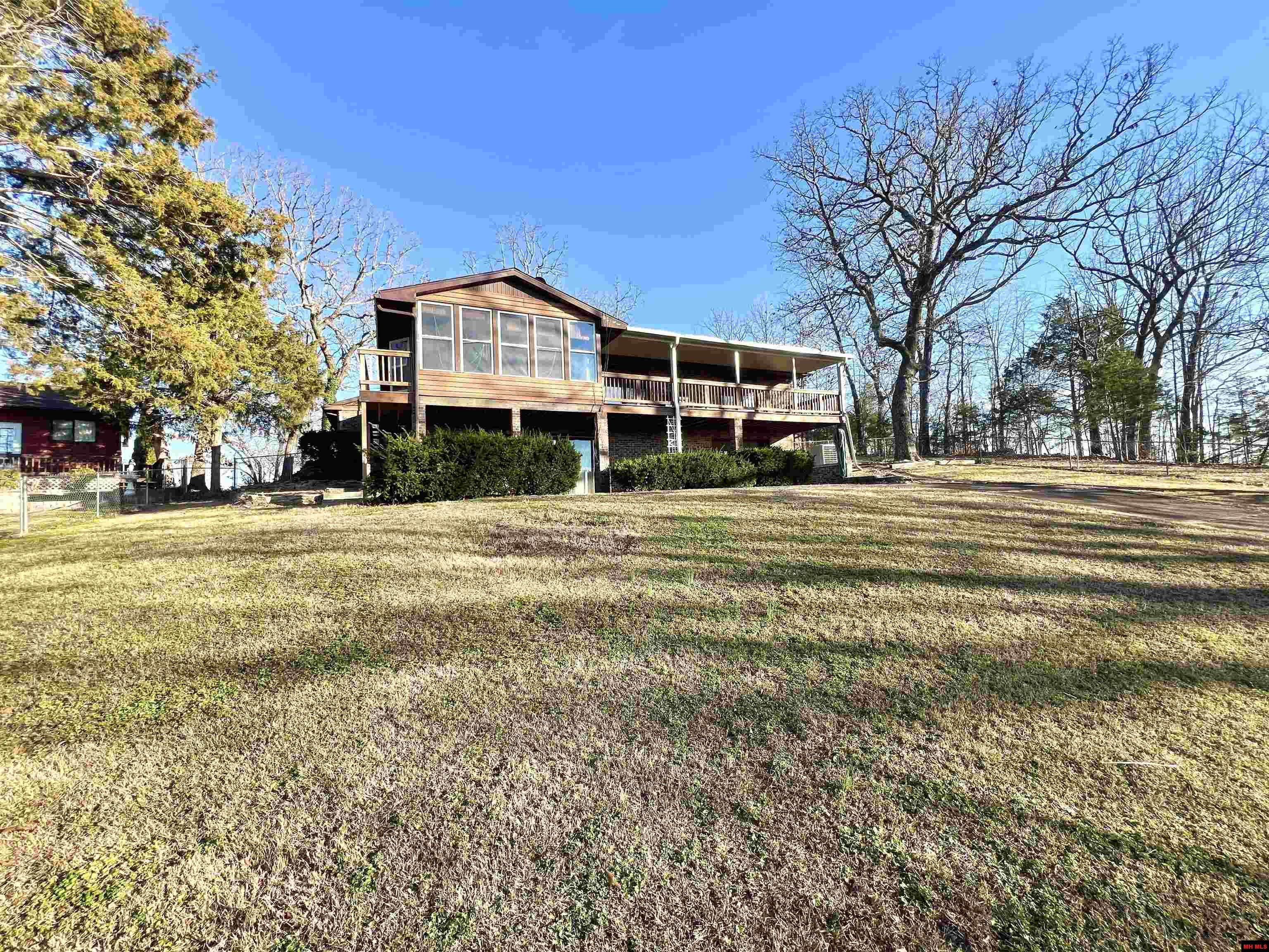 1285 Robinson Point Road