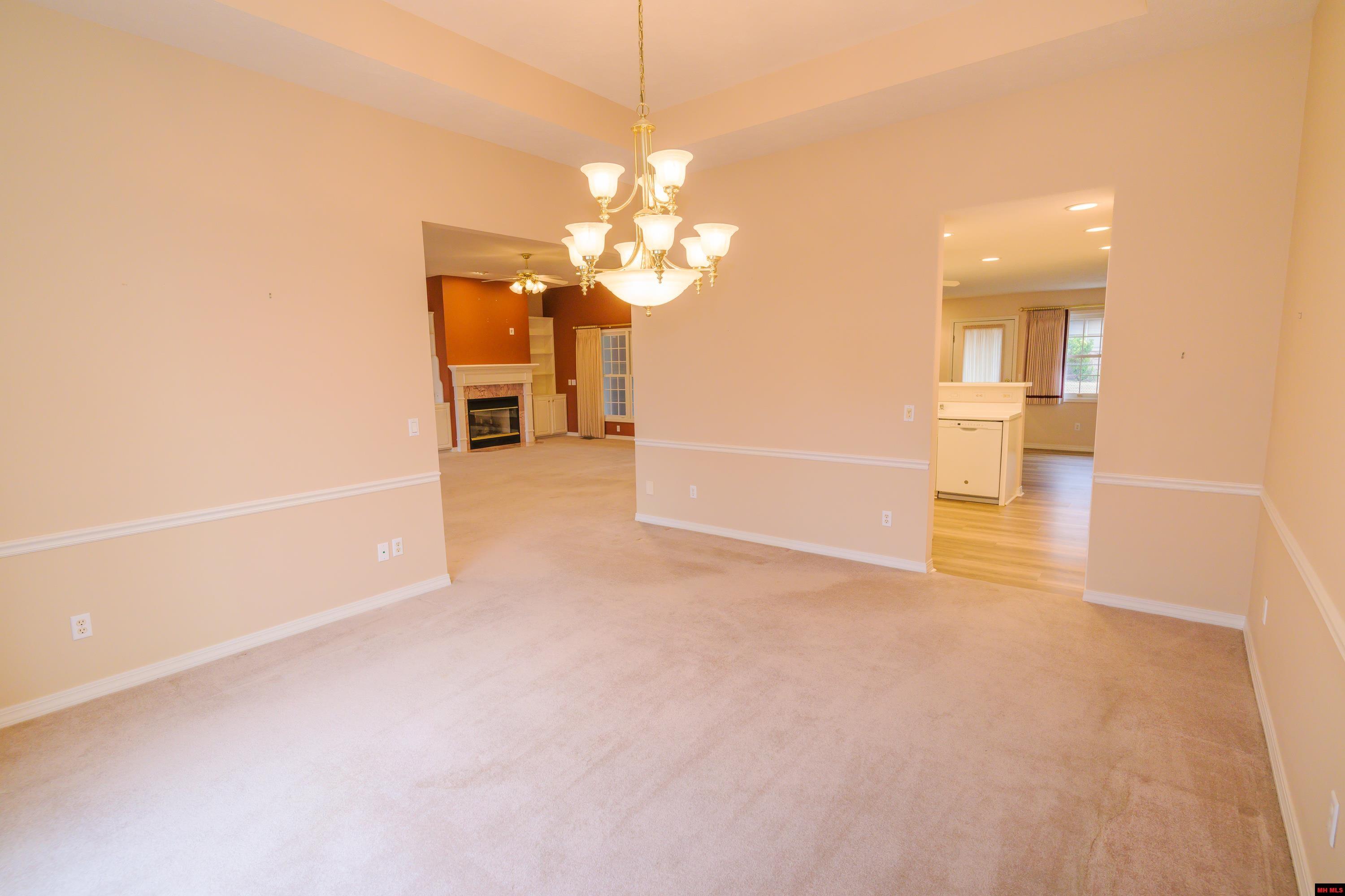 616 LEATHERWOOD DRIVE Mountain Home, AR