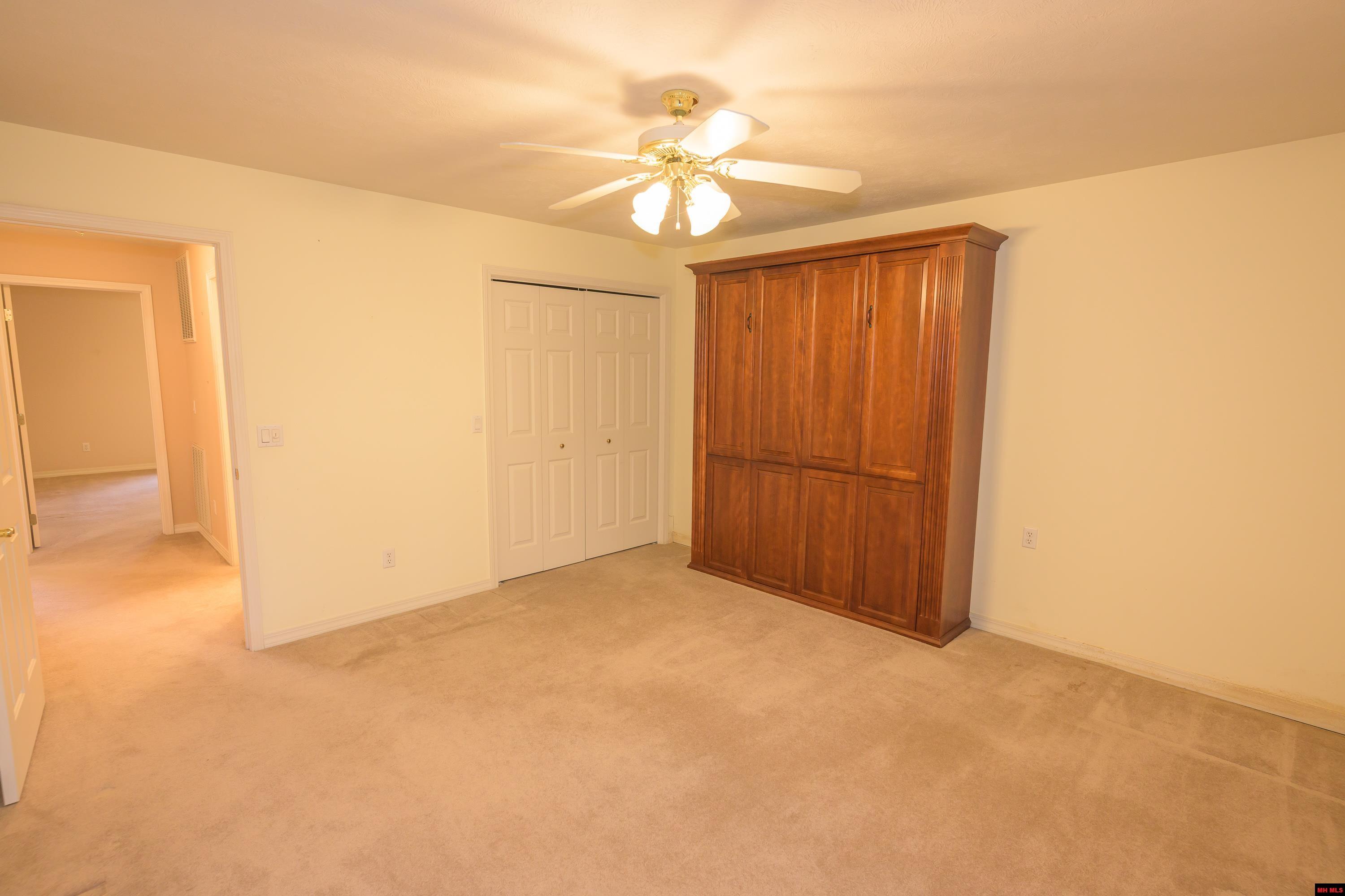 616 LEATHERWOOD DRIVE Mountain Home, AR
