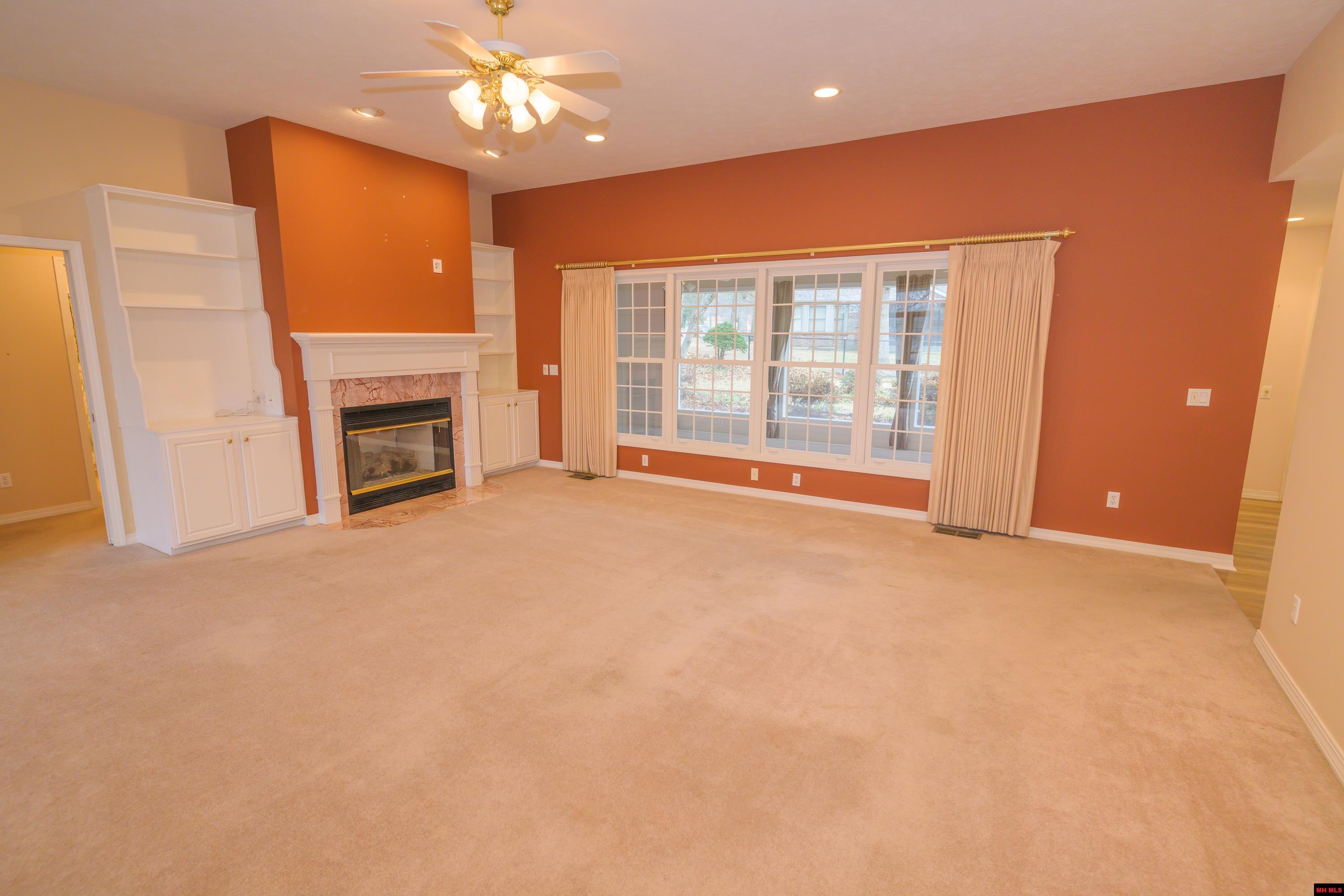 616 LEATHERWOOD DRIVE Mountain Home, AR