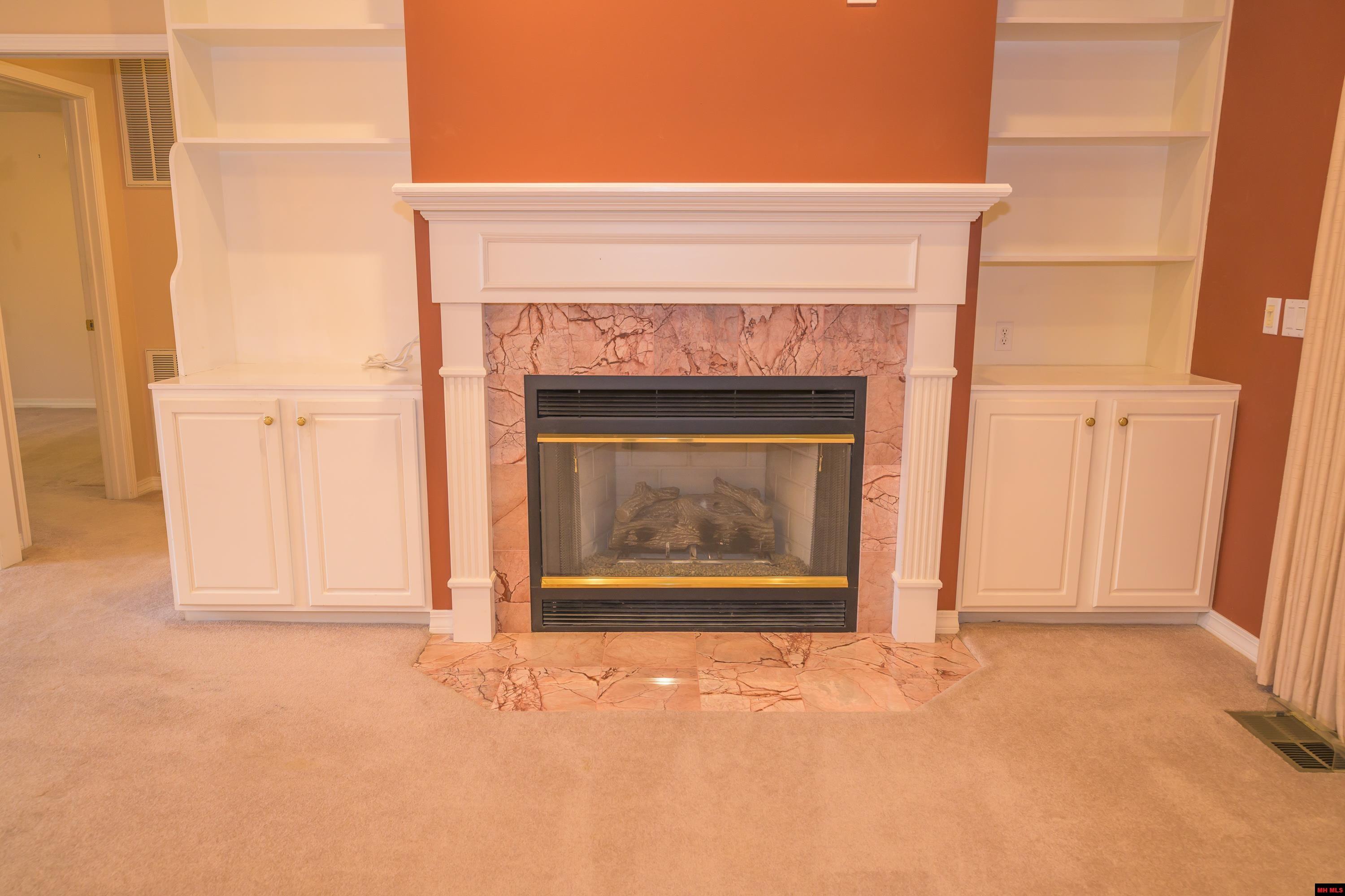 616 LEATHERWOOD DRIVE Mountain Home, AR