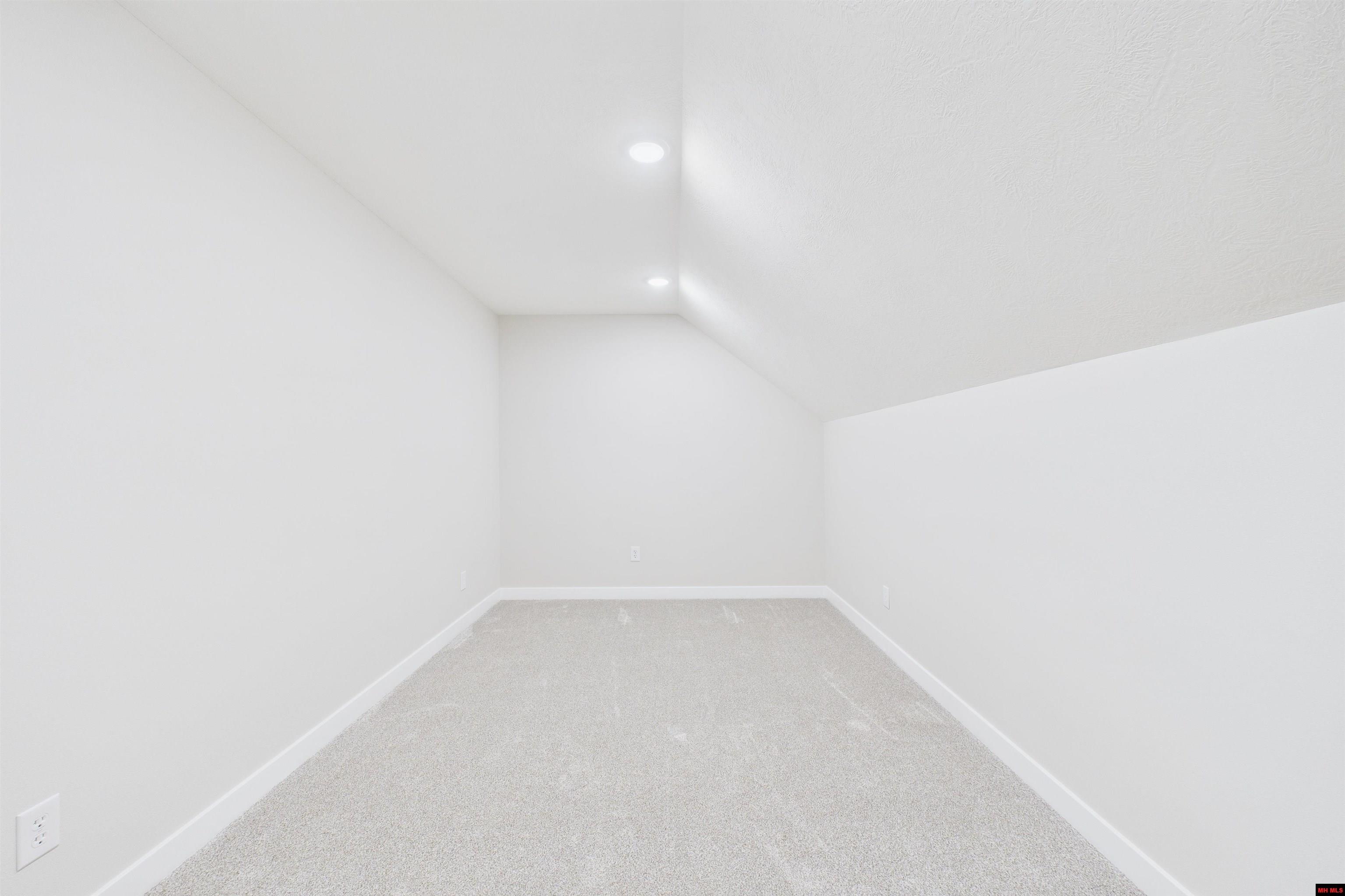 744 RODNEY CUTOFF Jordan, AR 72519