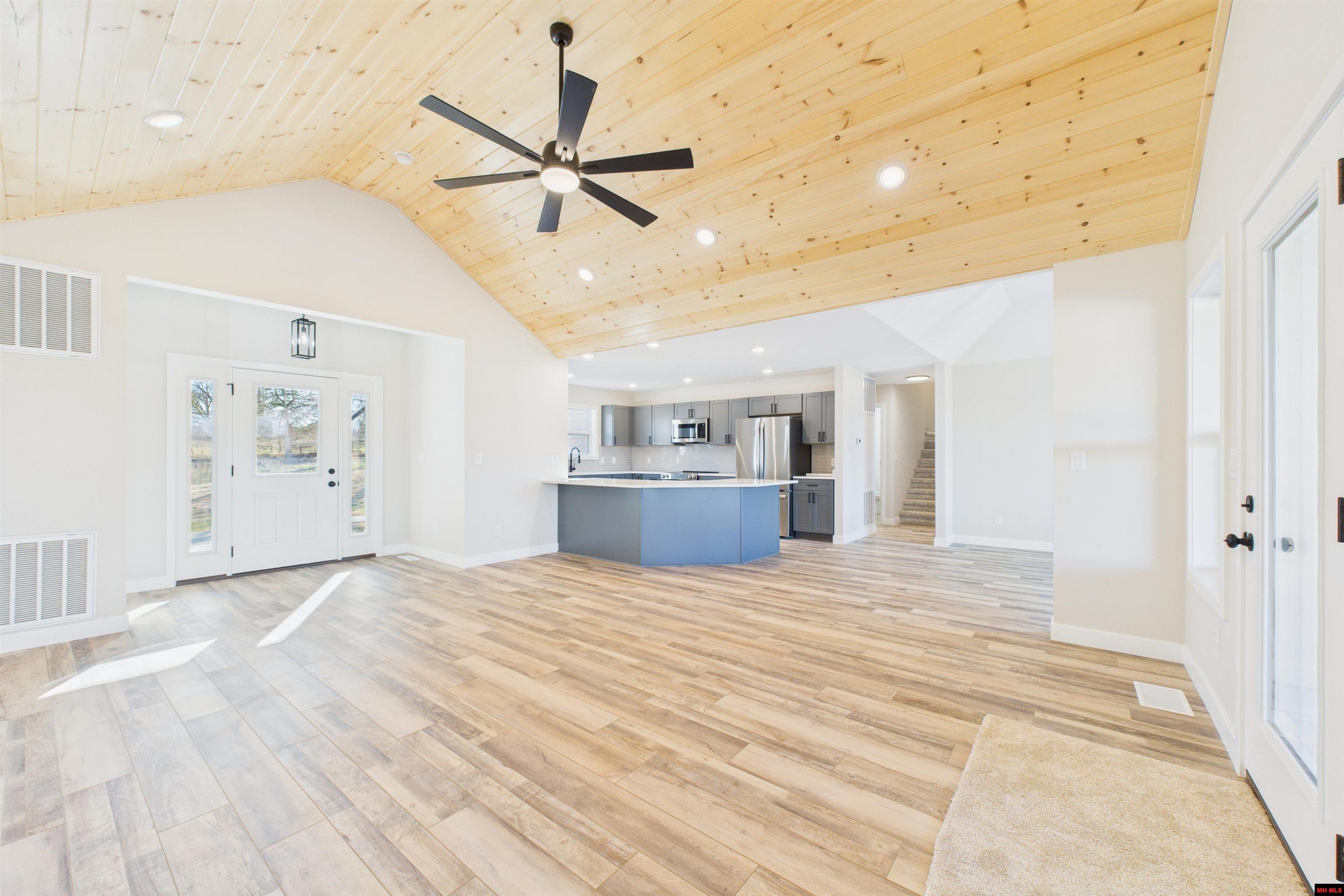 744 RODNEY CUTOFF Jordan, AR 72519