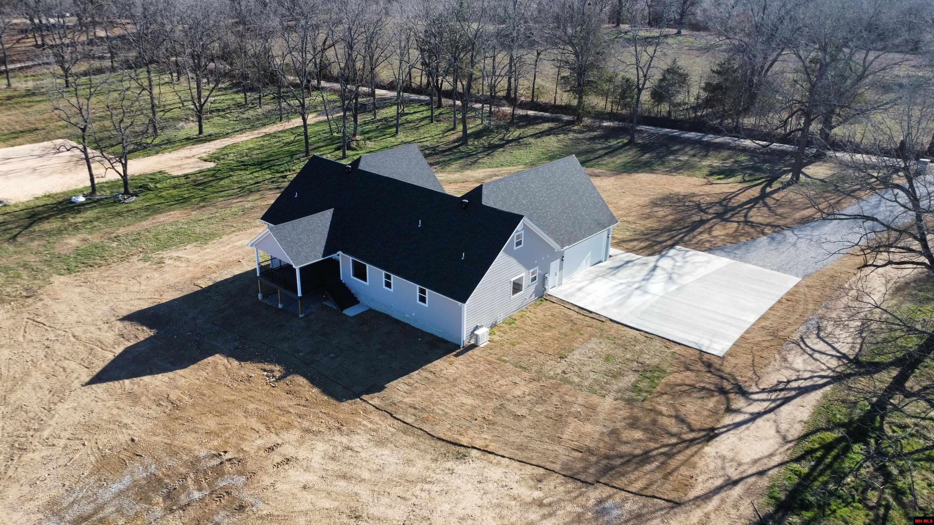 744 RODNEY CUTOFF Jordan, AR 72519