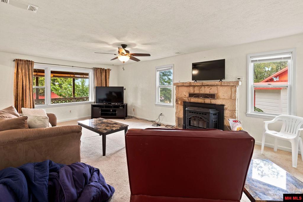 Unit 16 Golden Acre Road