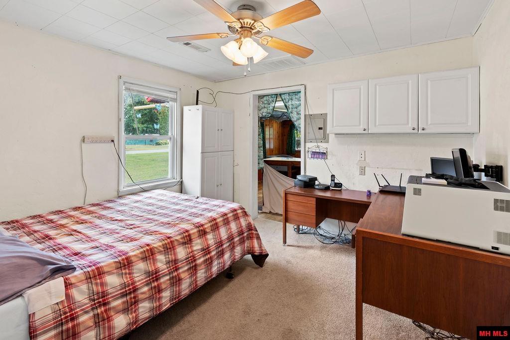 Unit 16 Golden Acre Road