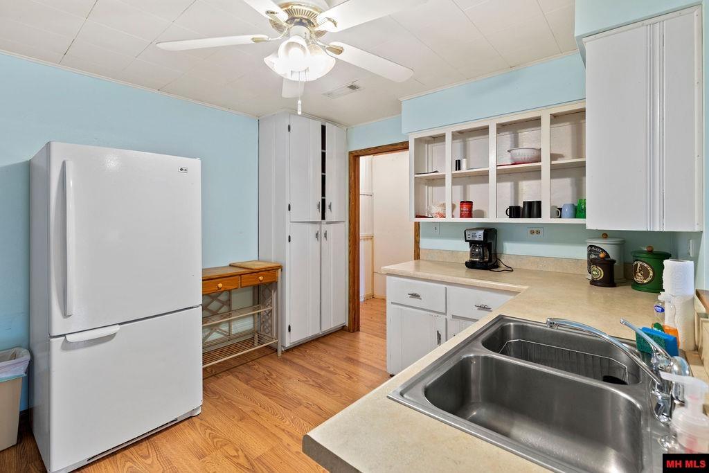 Unit 16 Golden Acre Road