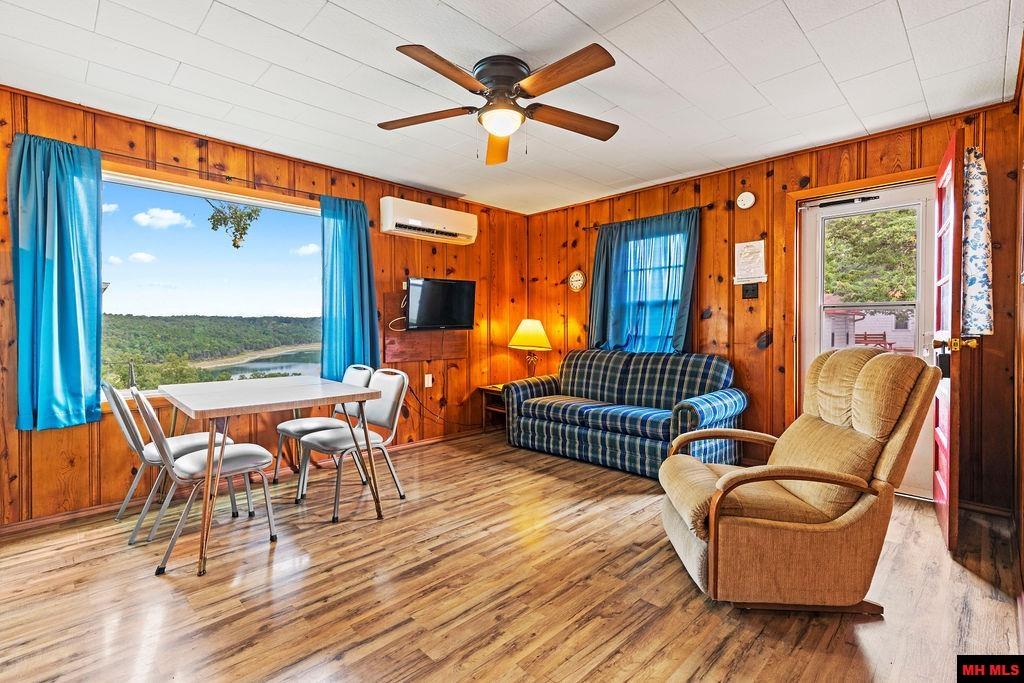 Unit 1 Golden Acre Road