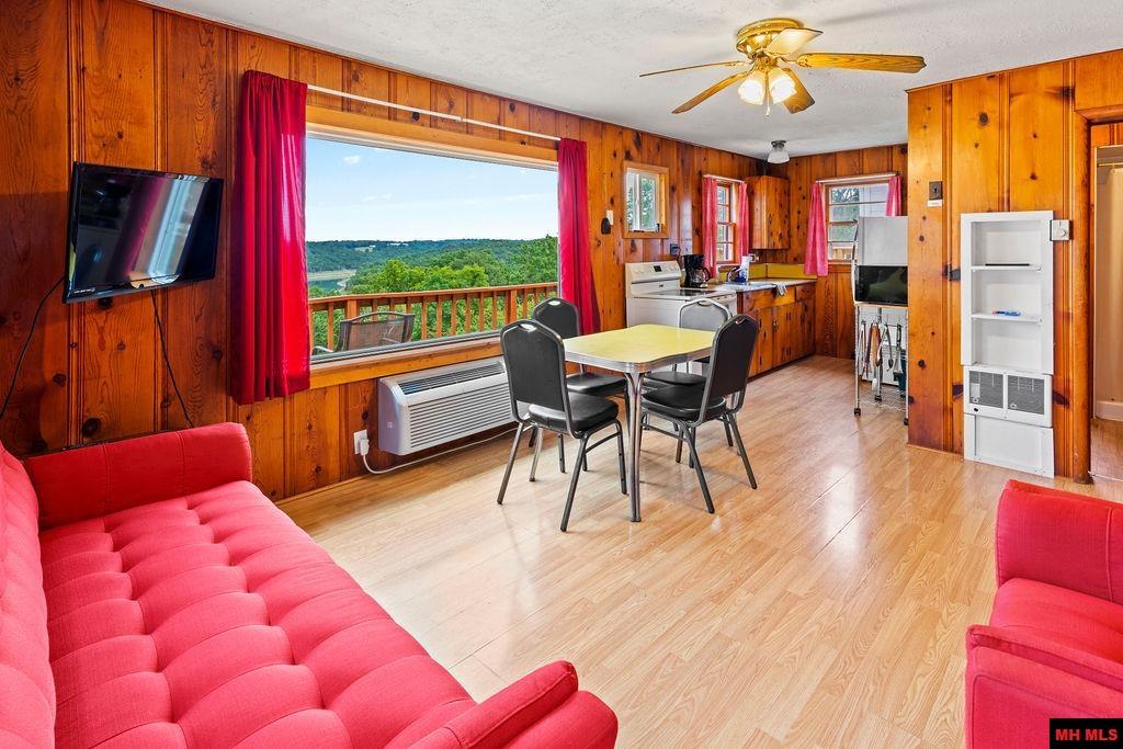 Unit 4 Golden Acre Road