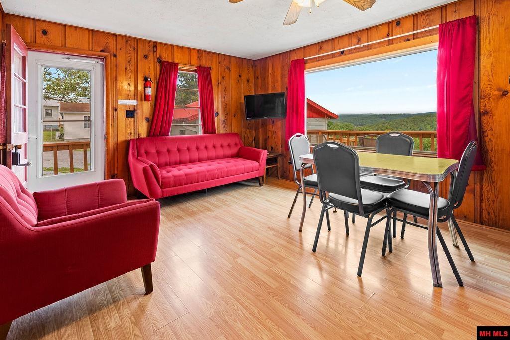 Unit 4 Golden Acre Road