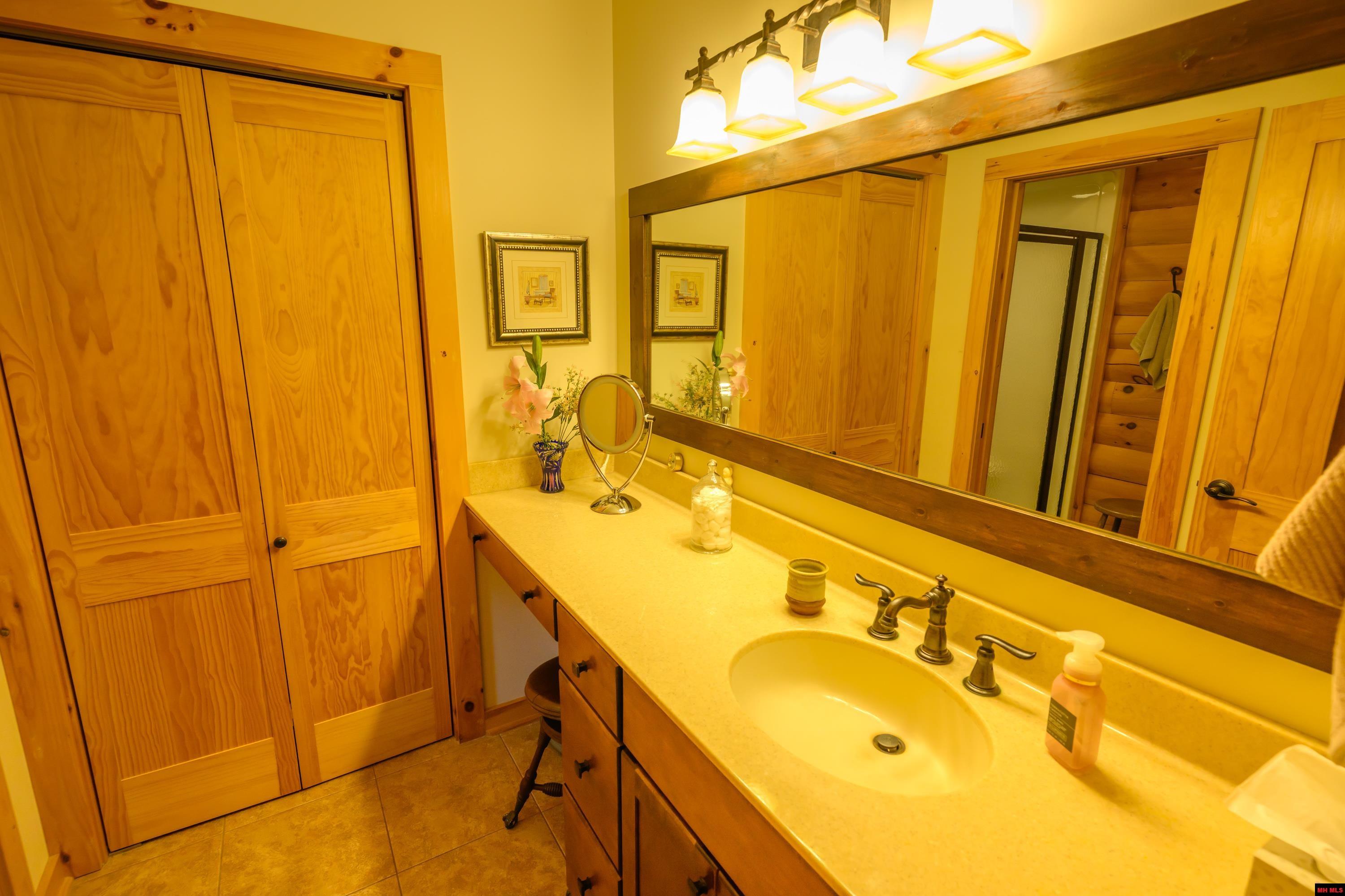 706 BLACKJACK TRAIL Mountain Home, AR