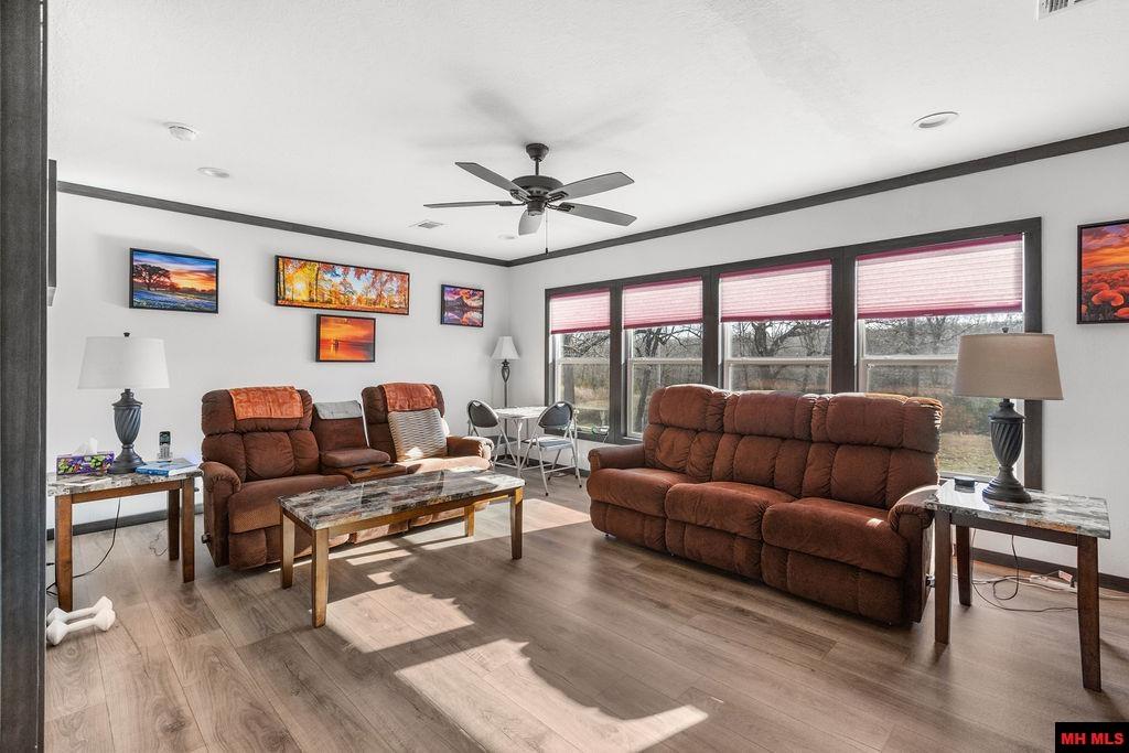 376 PEBBLECREEK DRIVE Mountain Home, AR