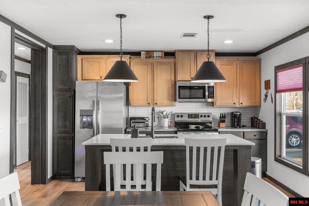 376 PEBBLECREEK DRIVE Mountain Home, AR