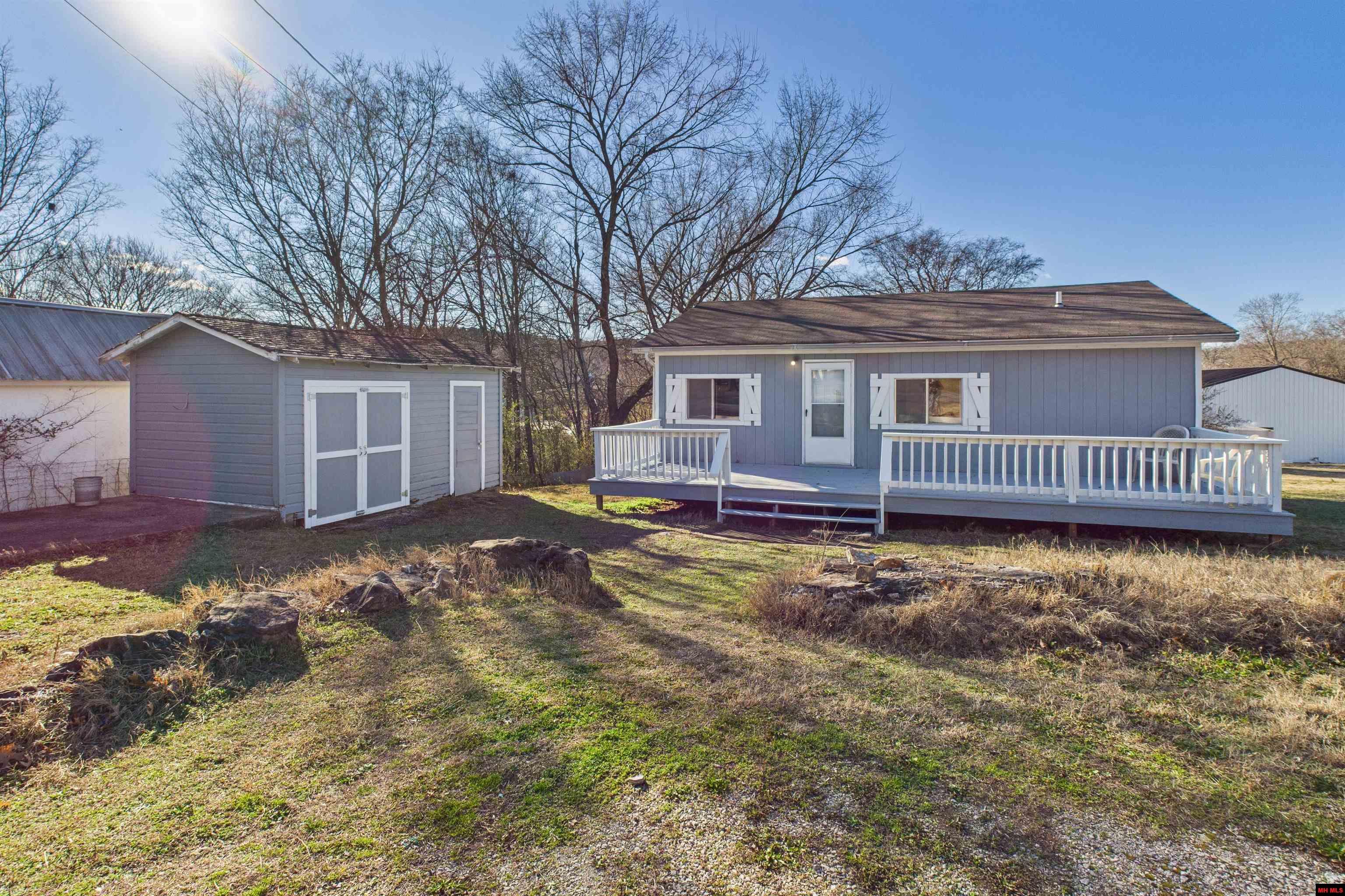 608 ESTES AVENUE Yellville, AR