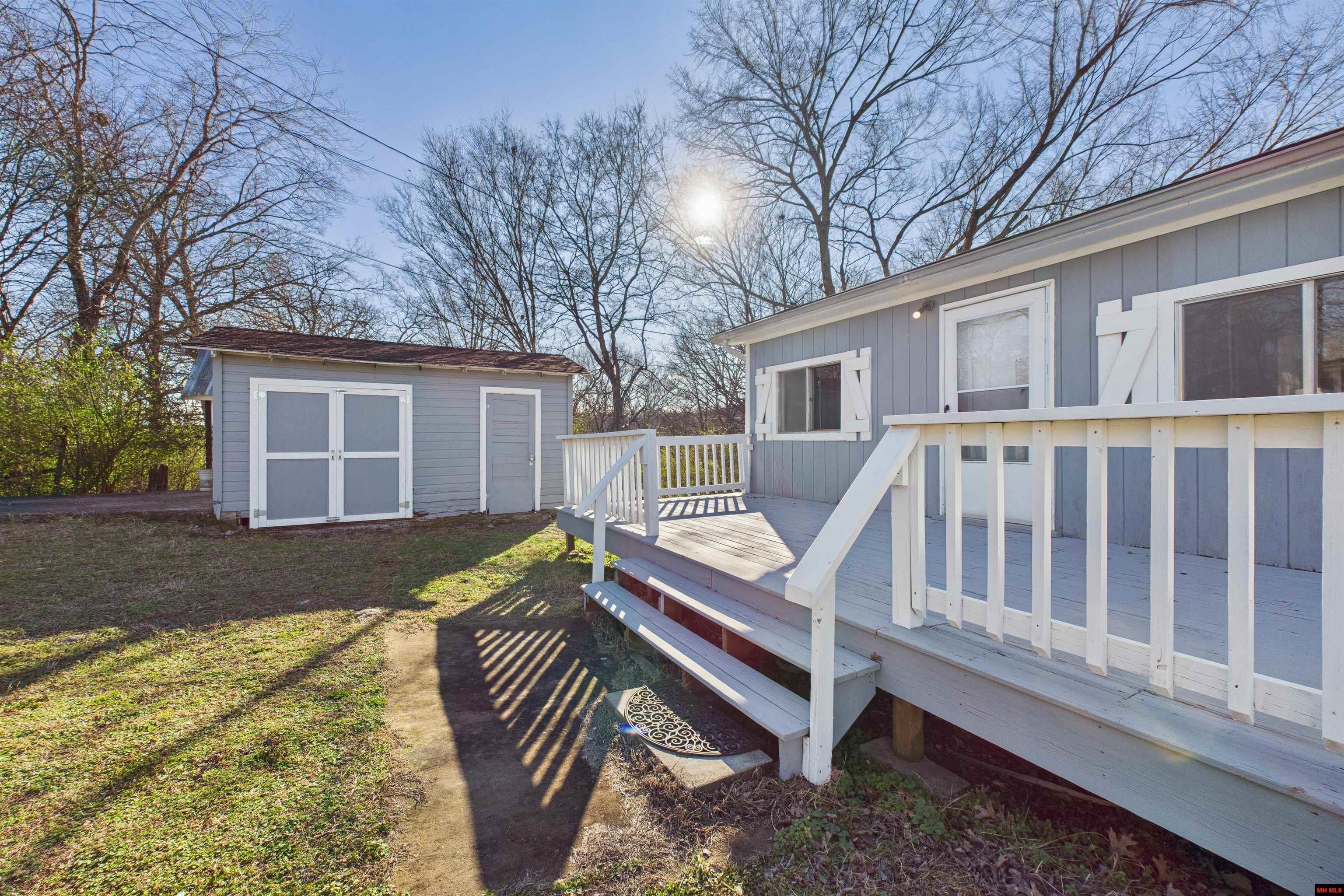 608 ESTES AVENUE Yellville, AR