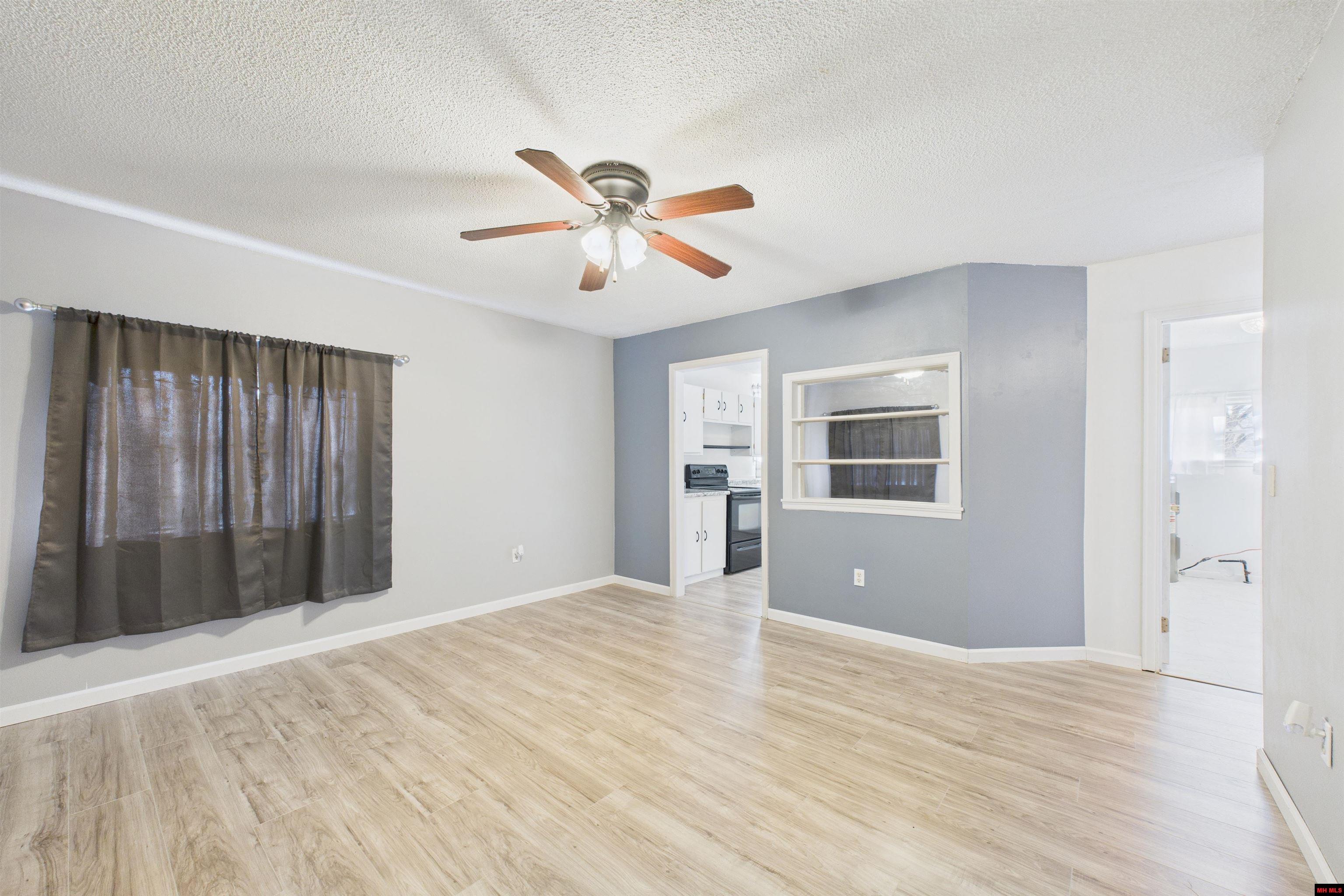 608 ESTES AVENUE Yellville, AR