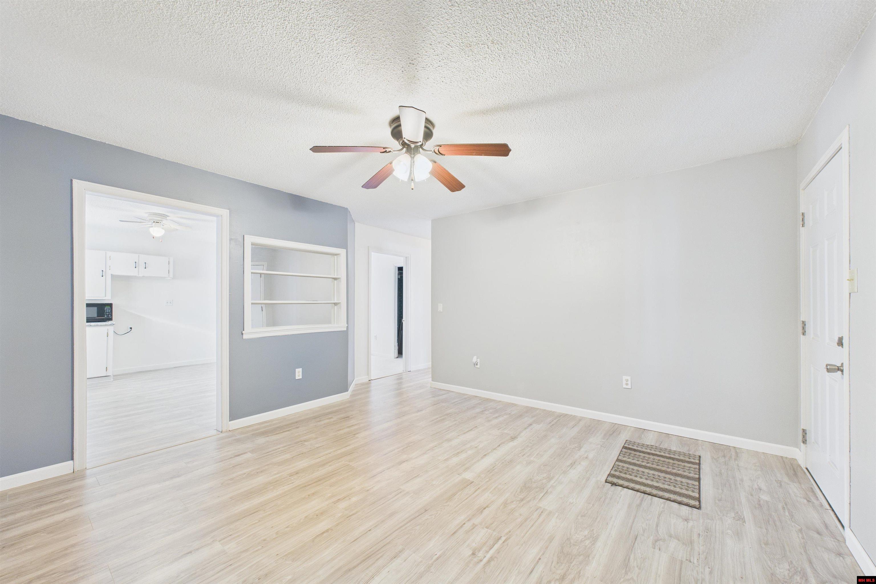 608 ESTES AVENUE Yellville, AR