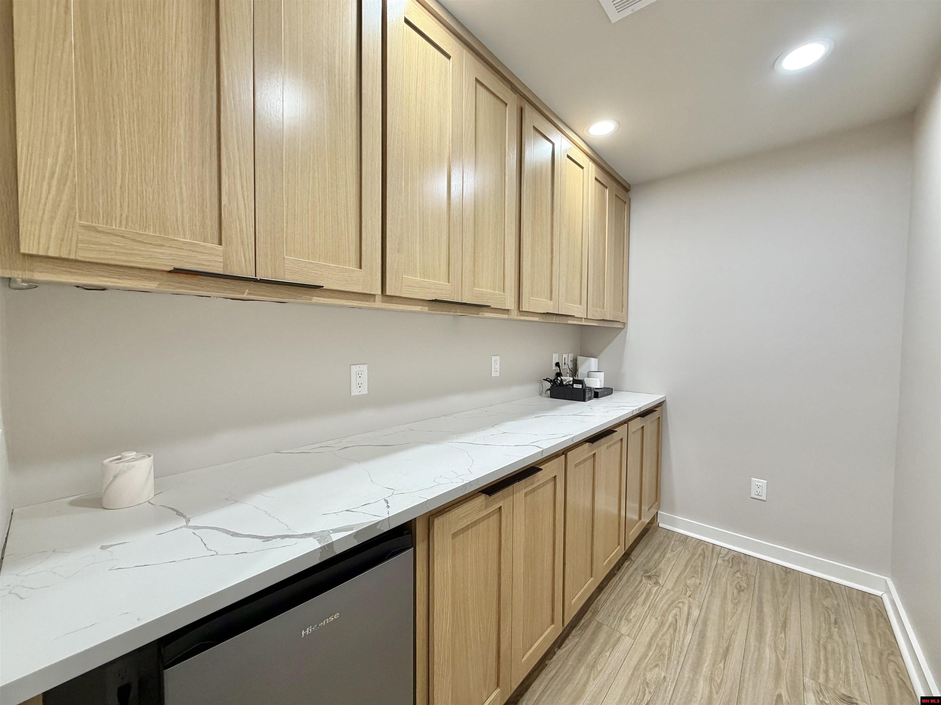 380 Valley Airport Drive