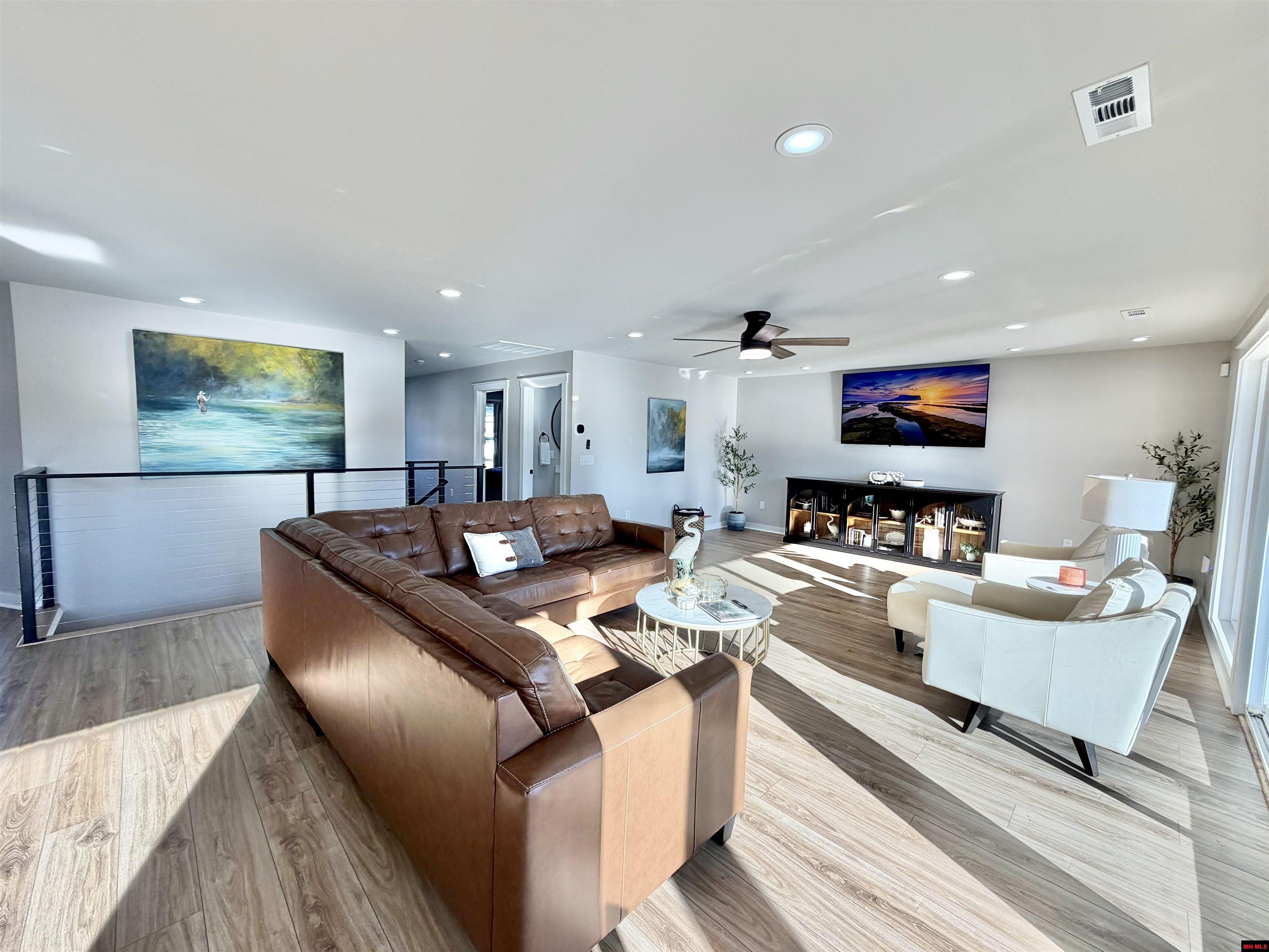 380 Valley Airport Drive