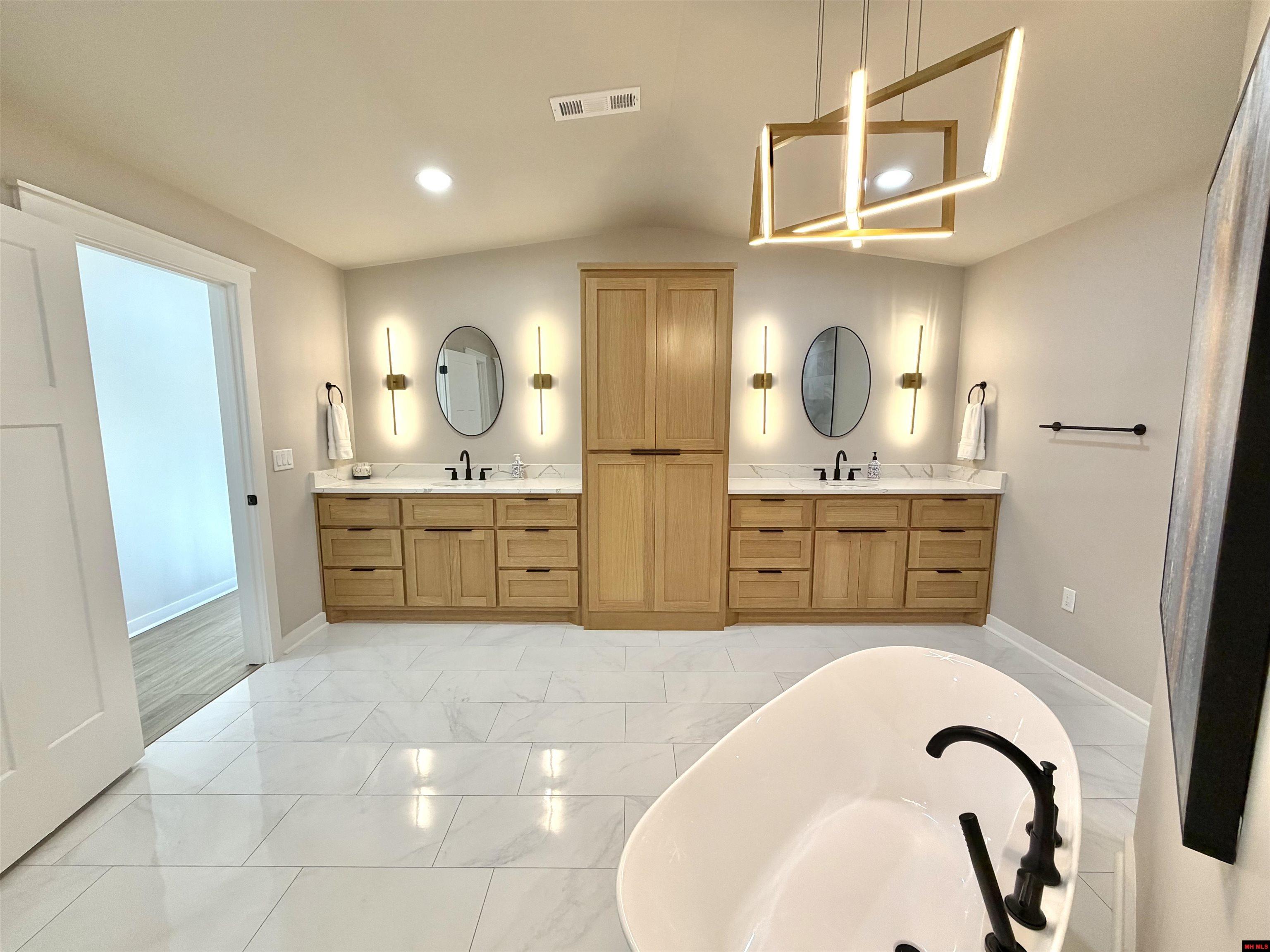 380 Valley Airport Drive