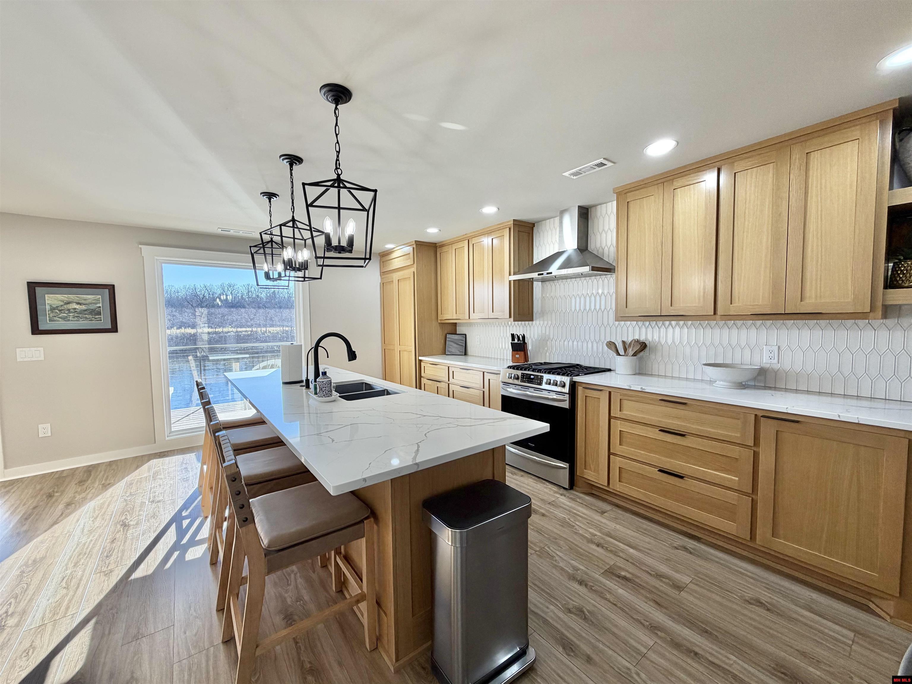 380 Valley Airport Drive