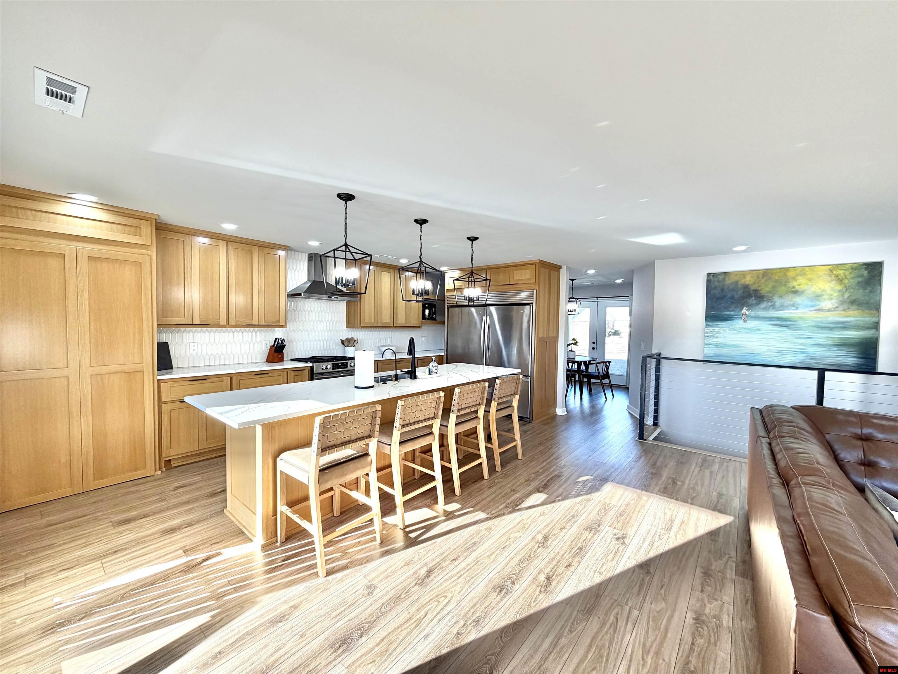 380 Valley Airport Drive