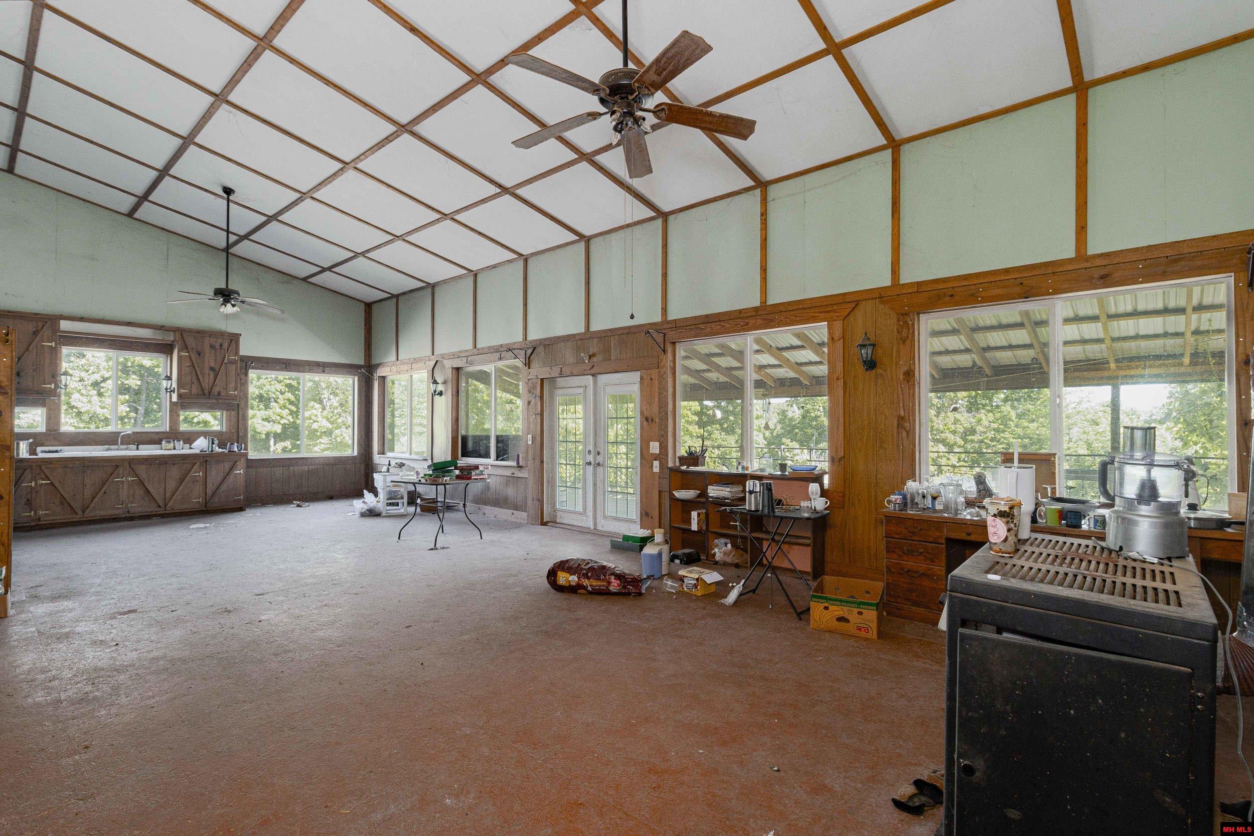251 COLD MOUNTAIN TERRACE Yellville, AR 72687