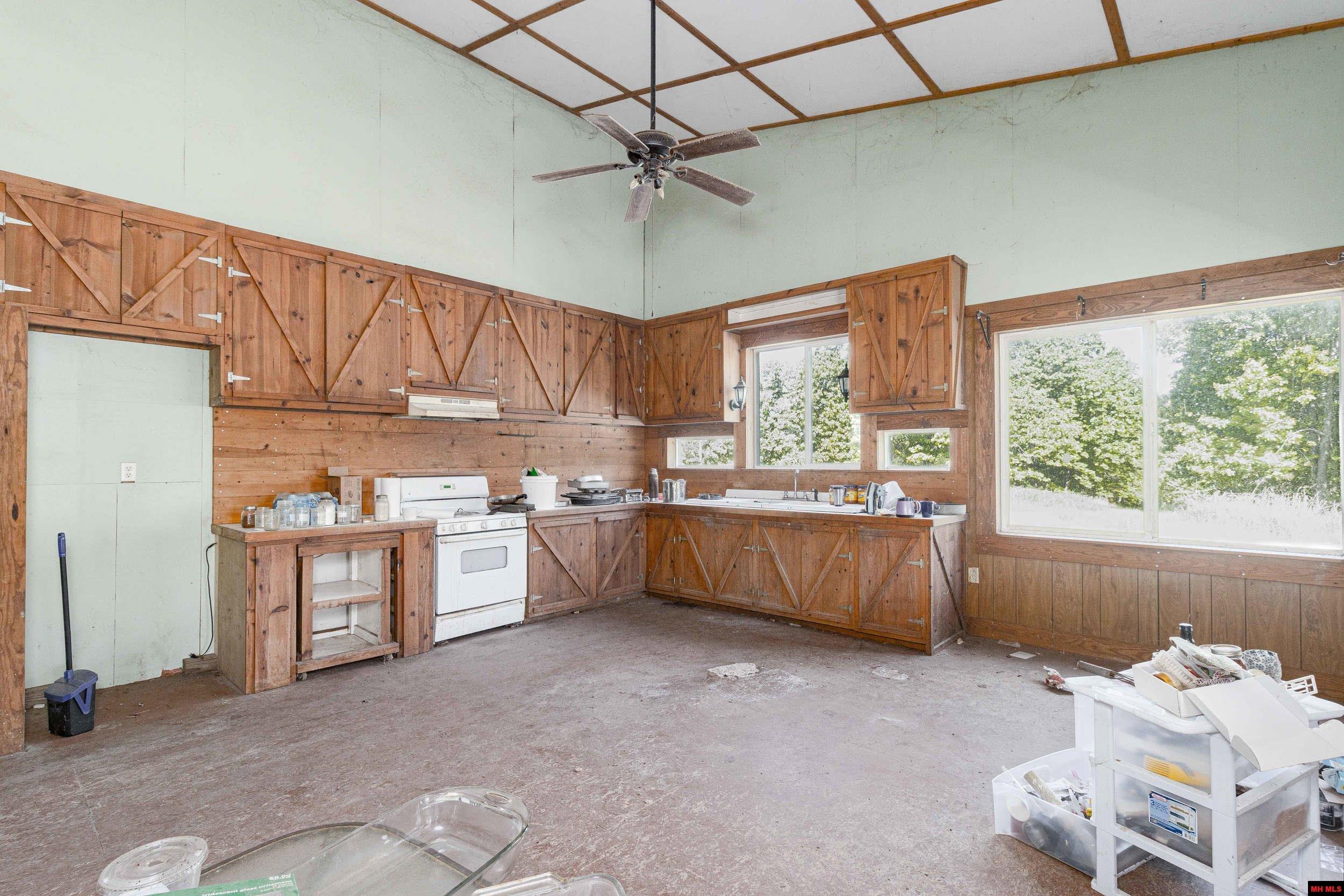 251 COLD MOUNTAIN TERRACE Yellville, AR 72687